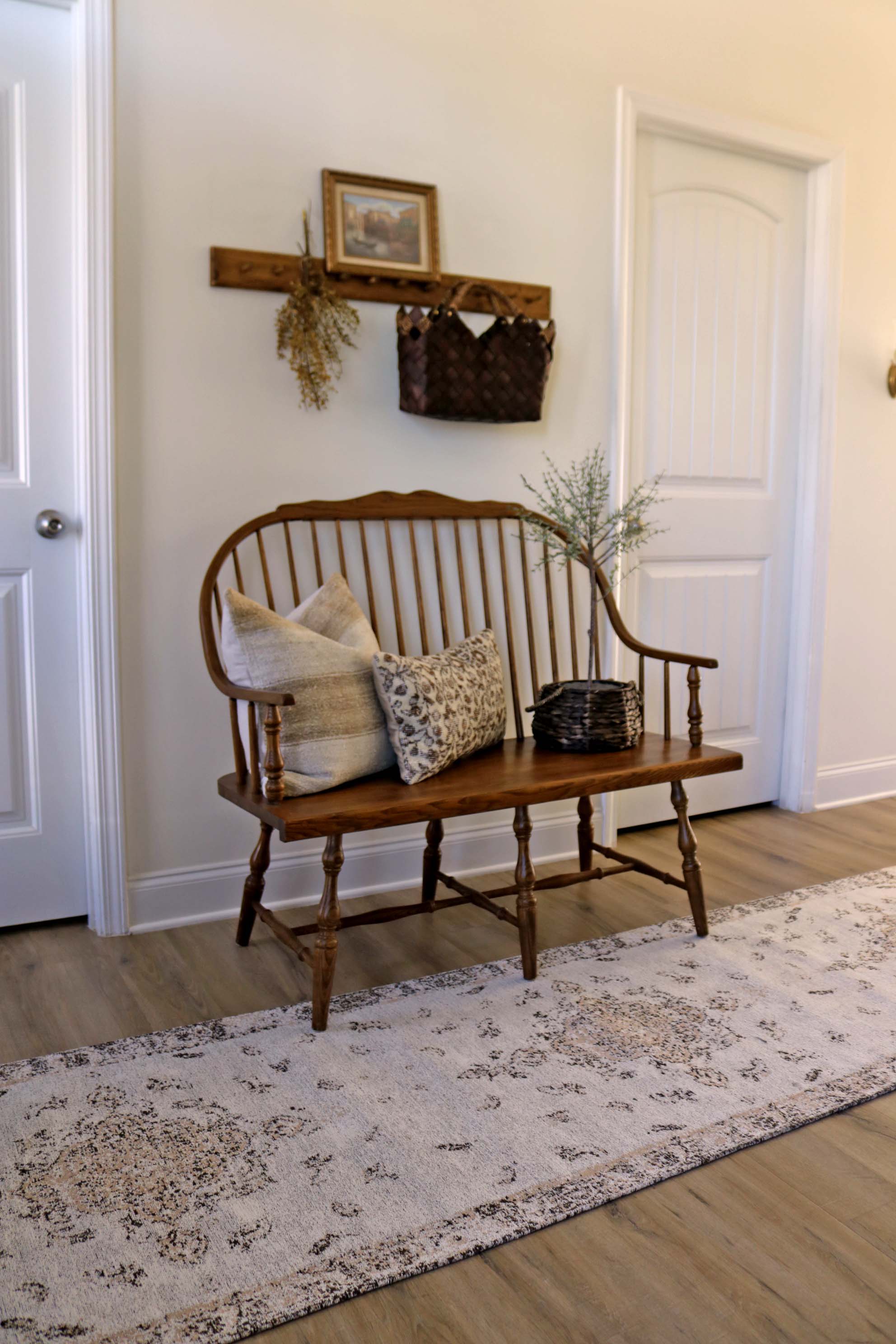 Helena White and Peach Turkish Style Distressed Runner Rug - Image 5