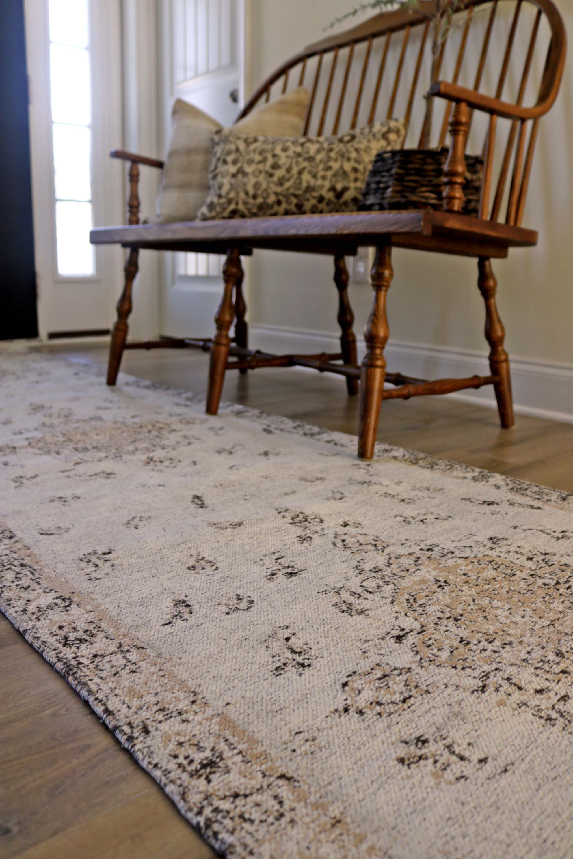 Helena White and Peach Turkish Style Distressed Runner Rug - Image 6