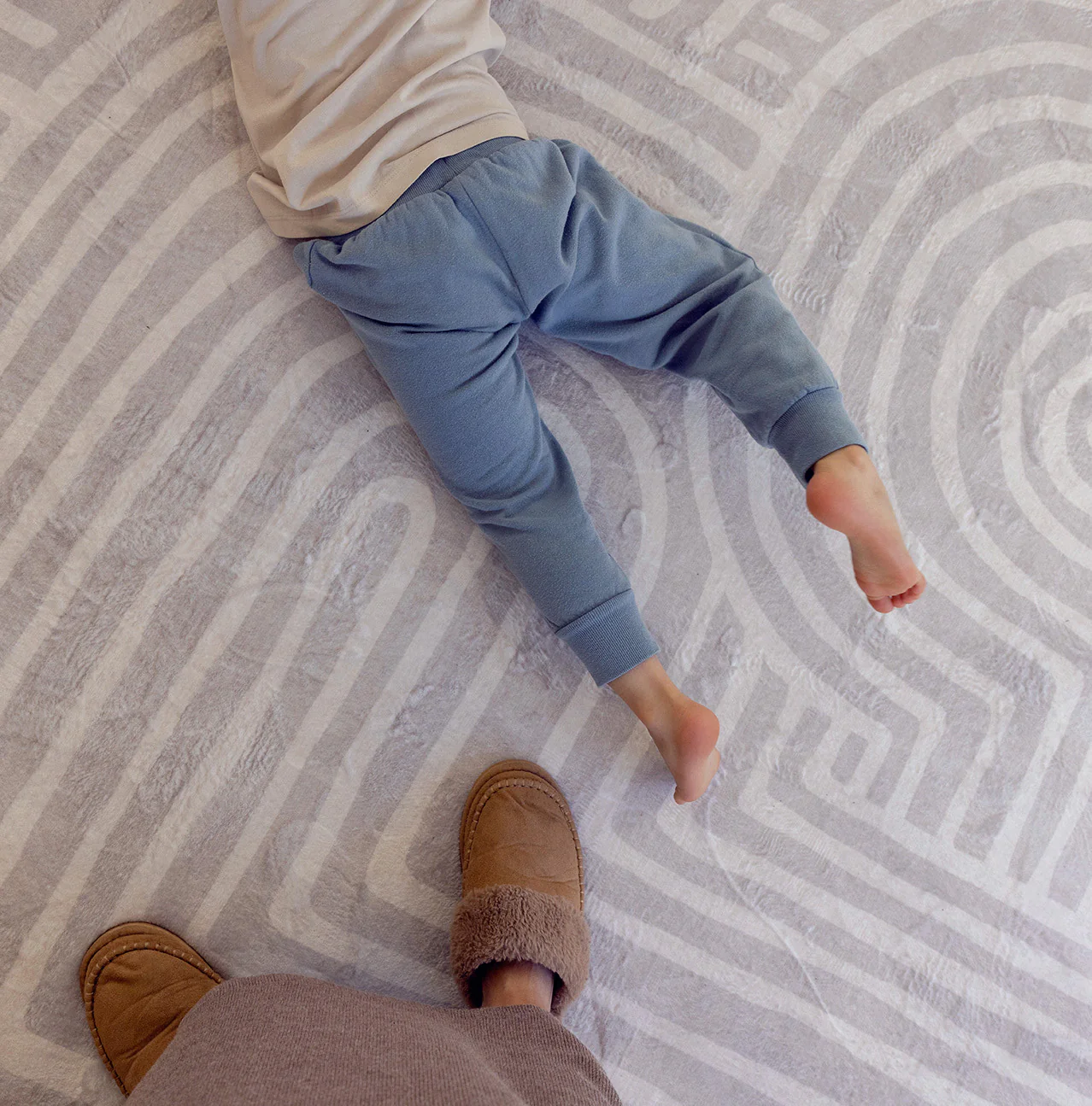 Idra Neutral Abstract Rollie Pollie Playmat - Image 8
