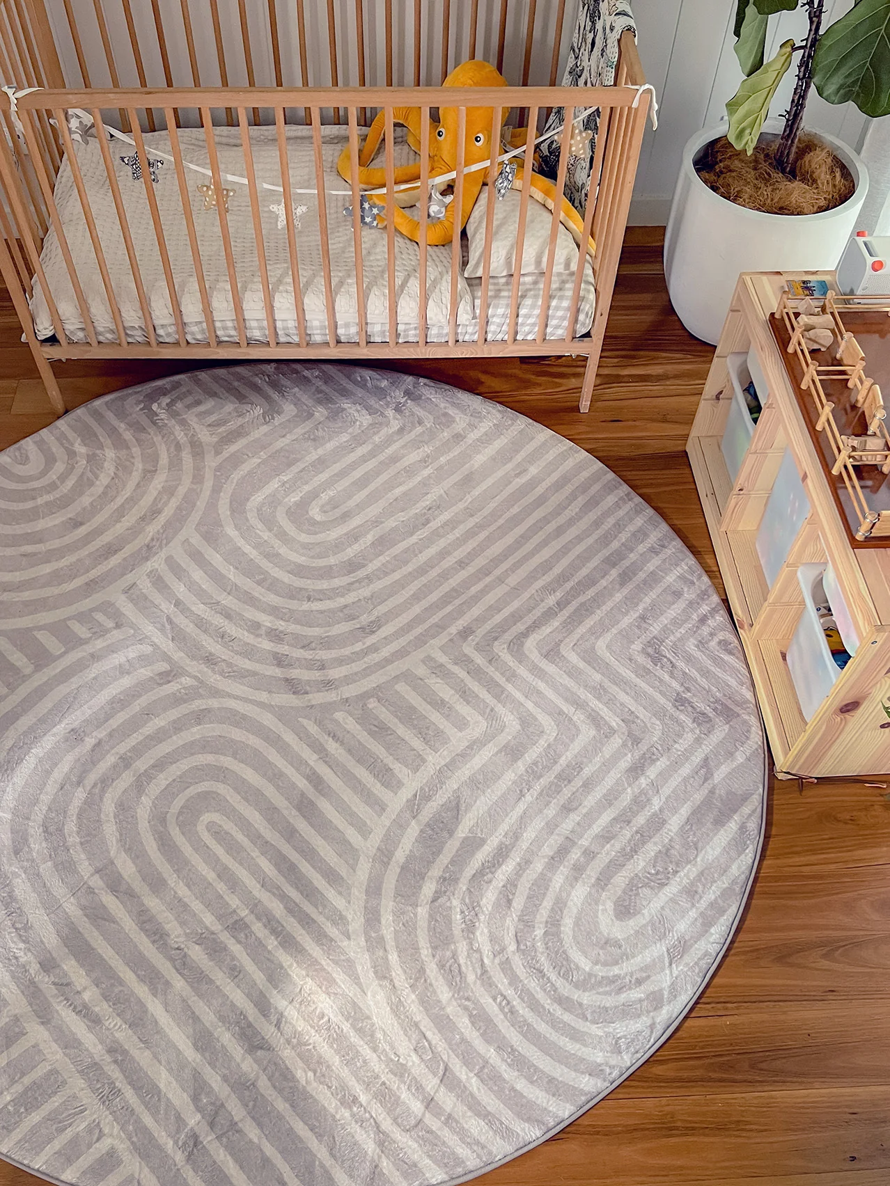 Idra Neutral Abstract Rollie Pollie Round Playmat - Image 8