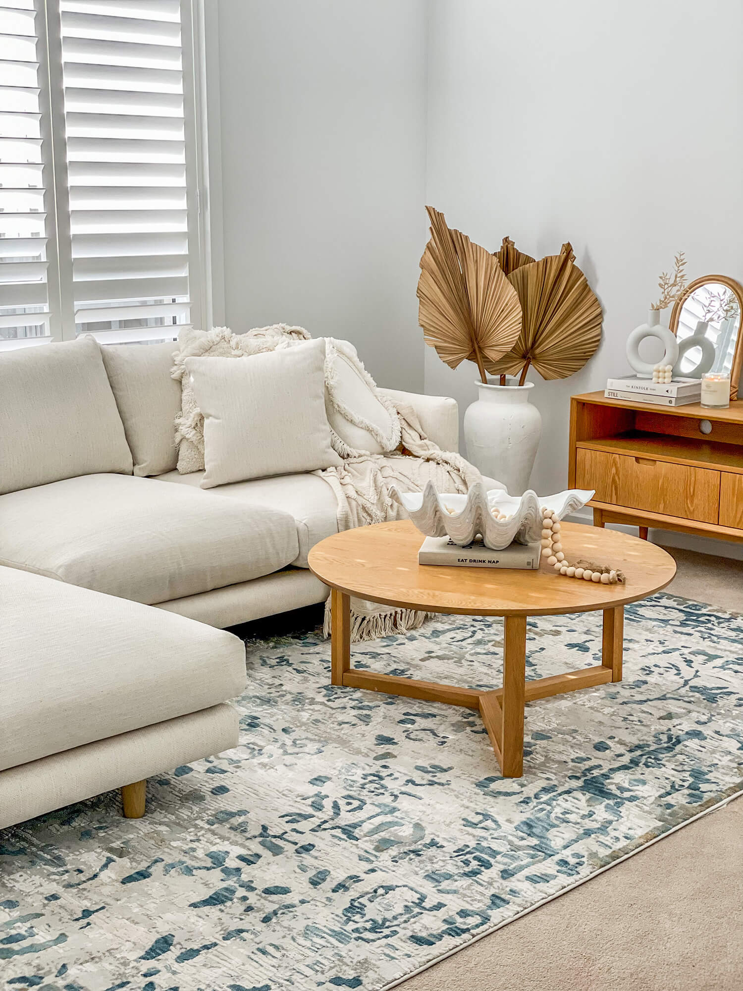 Iris Blue Grey and Beige Distressed Floral Rug - Image 3