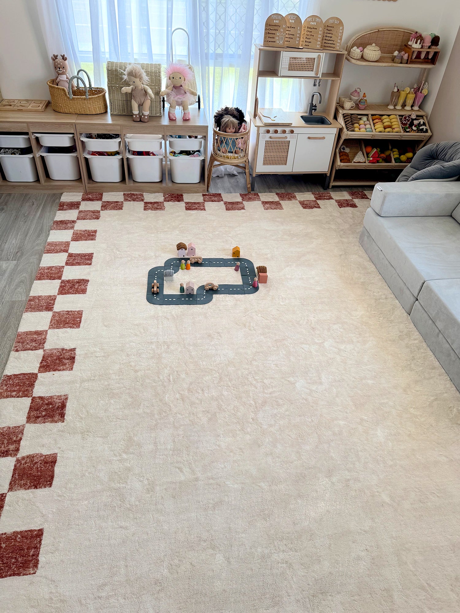 Isi Rust Brown Checkered Border Washable Rug - Image 3