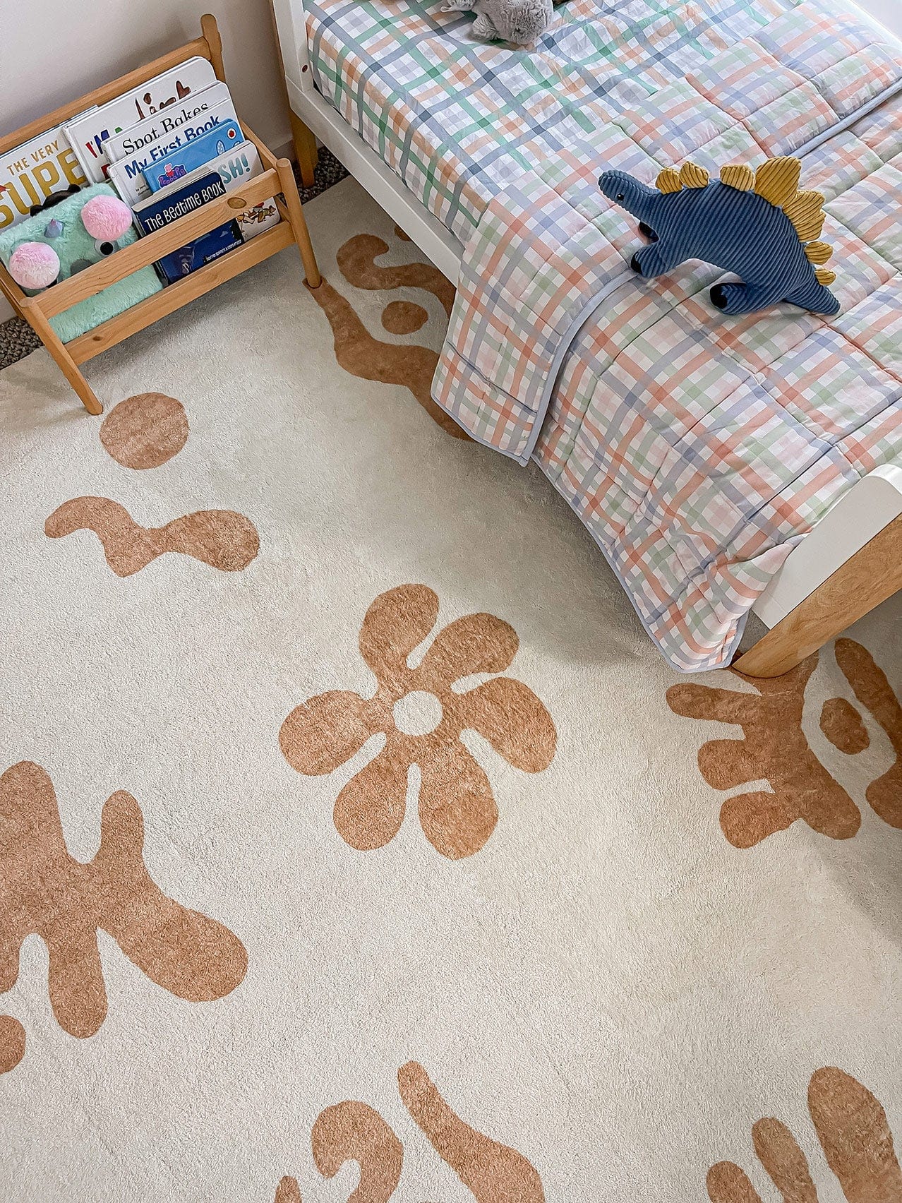 Isidore Beige and Cream Abstract Washable Rug - Image 7