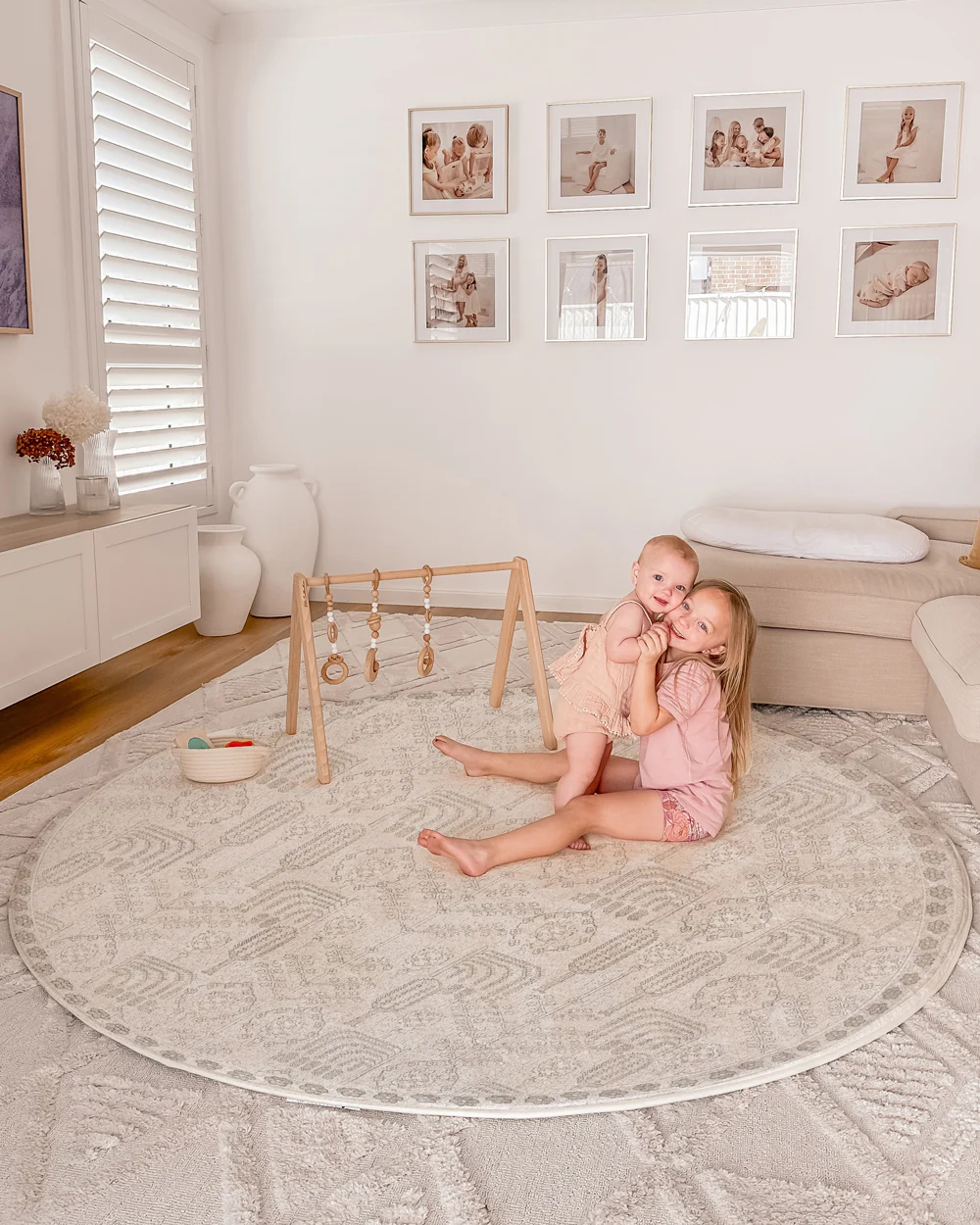 Iska Grey Plush Rollie Pollie Round Playmat - Image 4