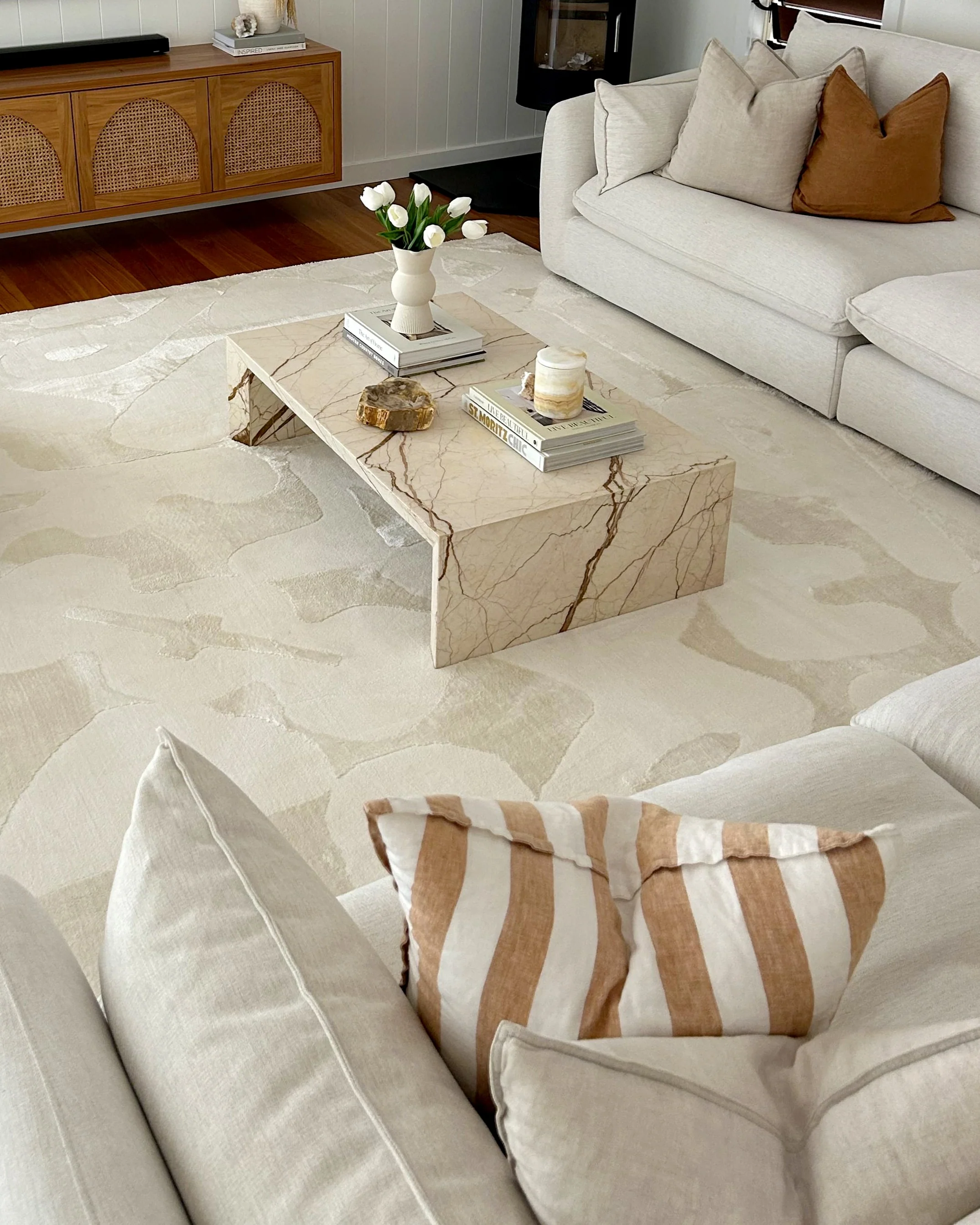 Izar Neutral Abstract Rug - Image 3
