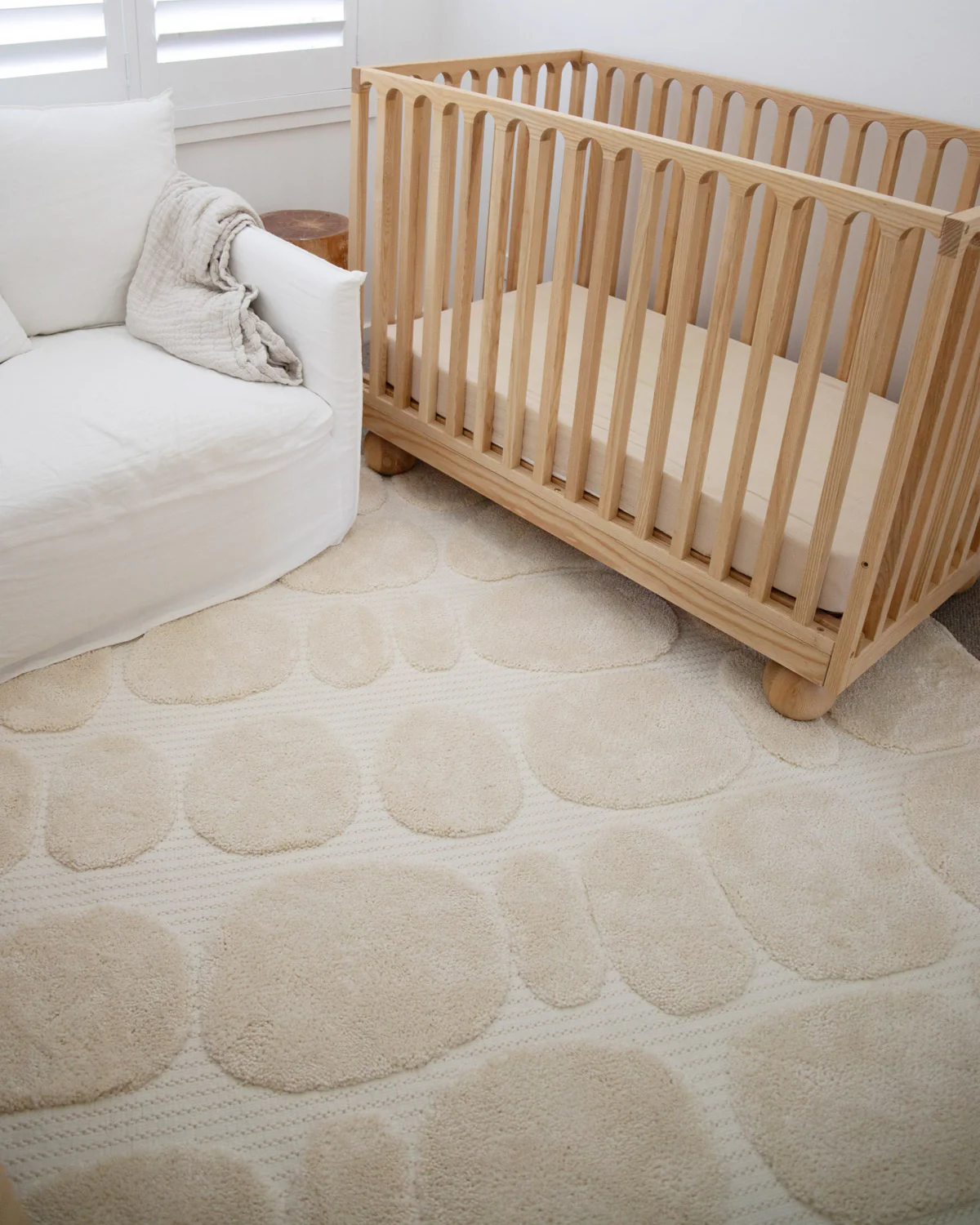 Jacinta Ivory Abstract Round Rug - Image 5