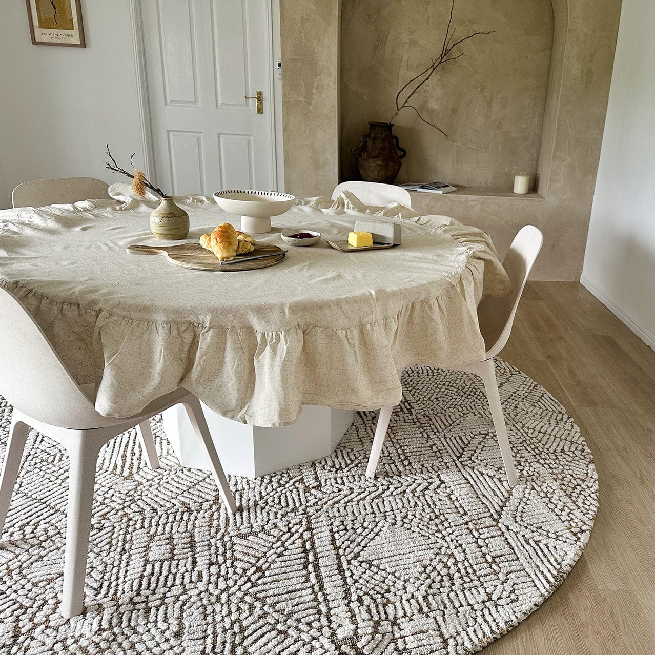 Jordan Mustard and Beige Geometric Modern Round Rug - Image 4