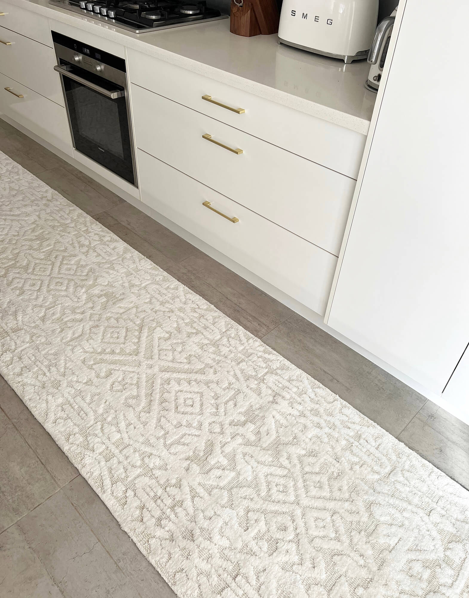 Josephine Ivory and Cream Tribal Transitional Runner Rug - Image 12