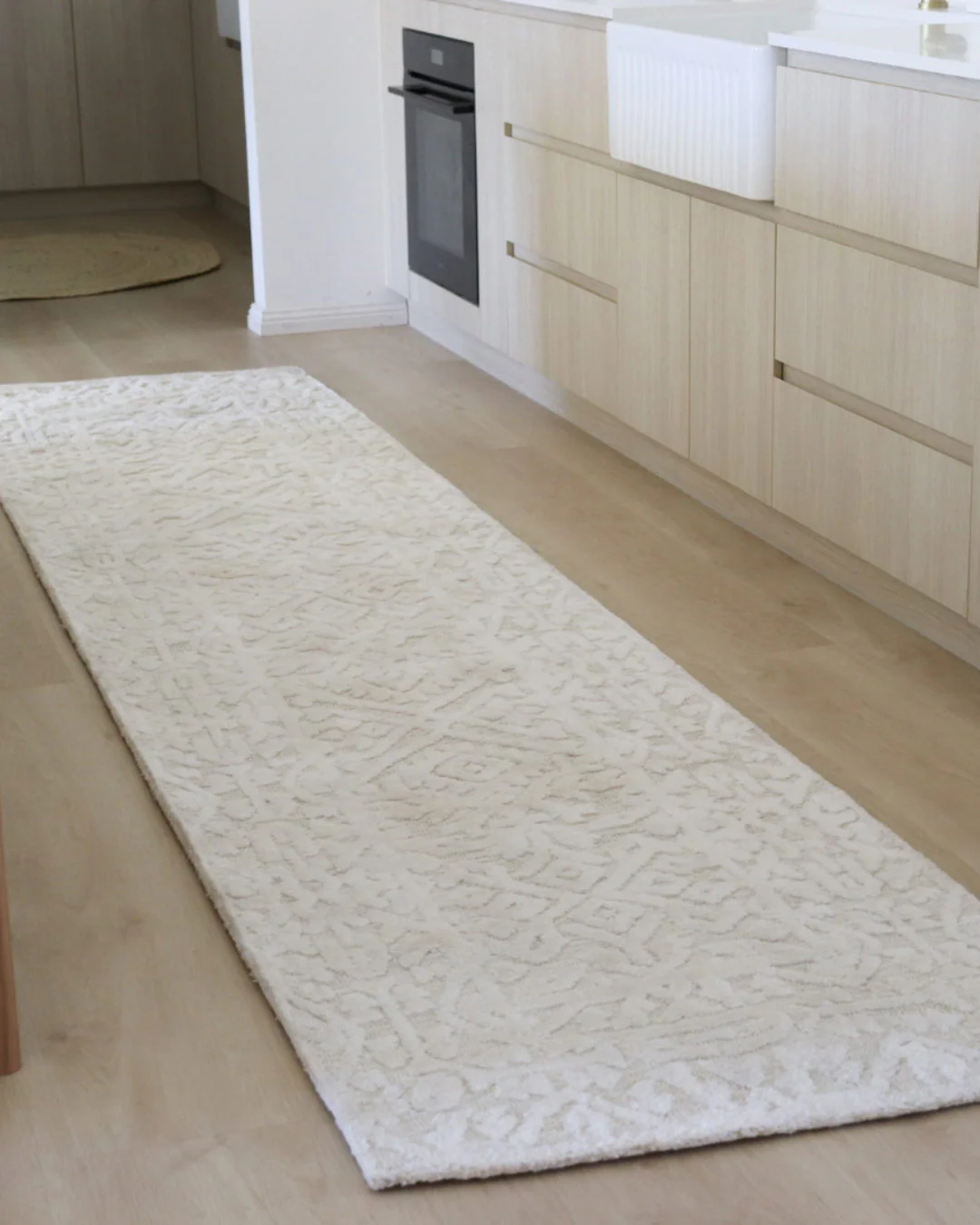 Josephine Ivory and Cream Tribal Transitional Runner Rug - Image 2