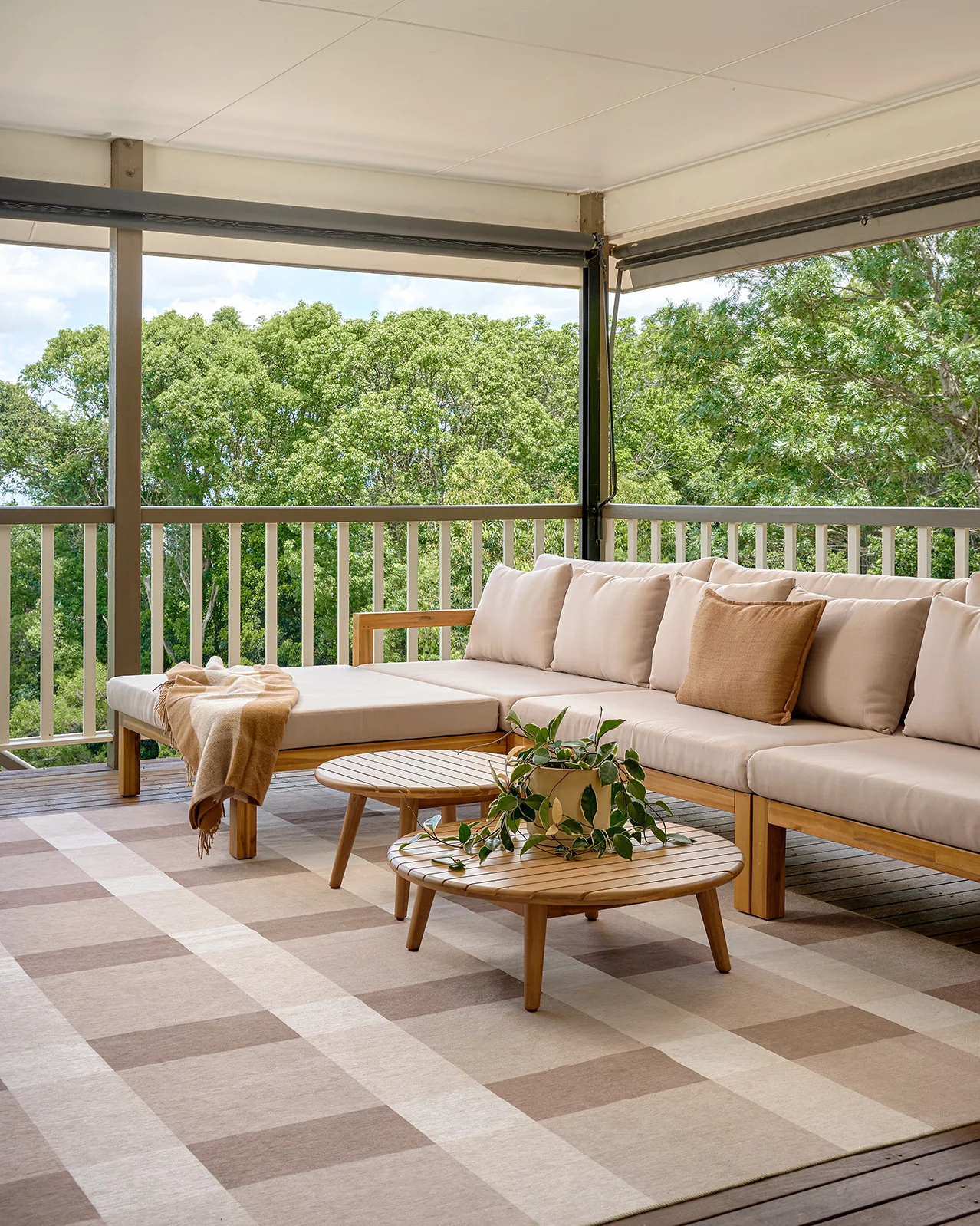 Jura Beige and Ivory Checkered Indoor Outdoor Rug - Image 2