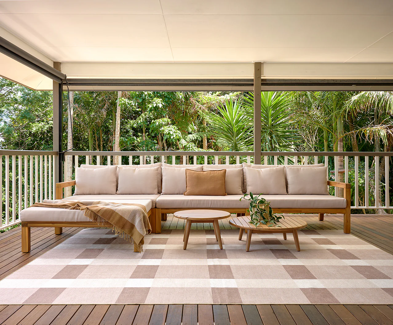 Jura Beige and Ivory Checkered Indoor Outdoor Rug - Image 3