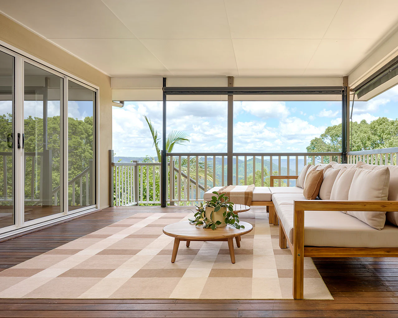 Jura Beige and Ivory Checkered Indoor Outdoor Rug - Image 4