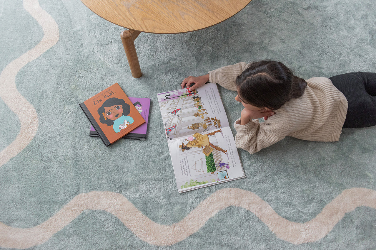 Kairo Green and Cream Wiggle Bordered Washable Rug - Image 4