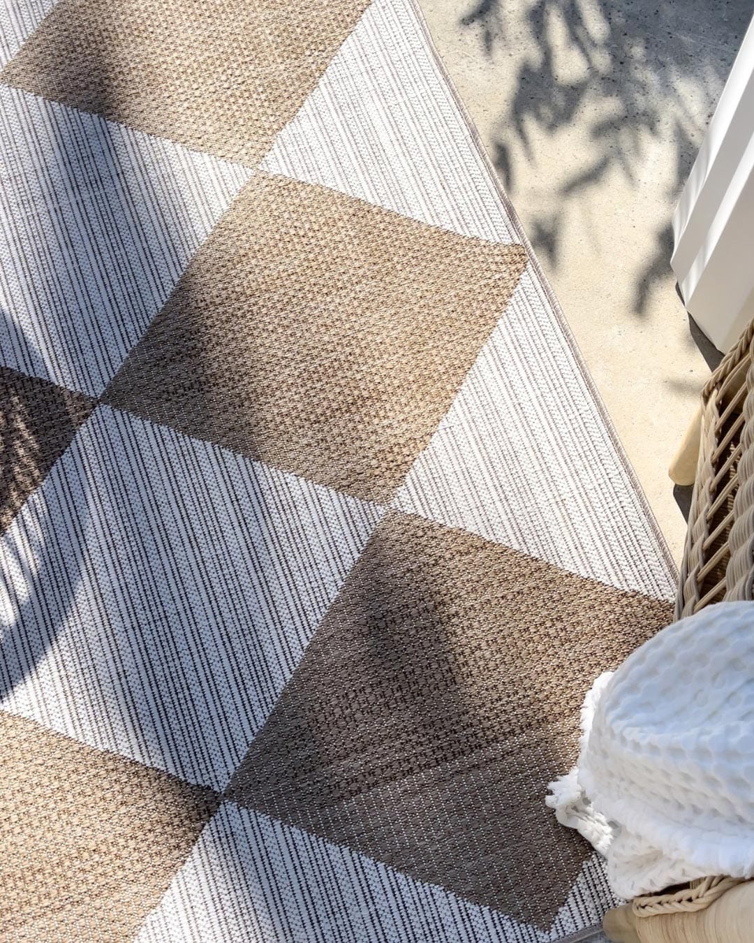 Kalei Brown and Ivory Checkered Flatweave Indoor Outdoor Rug - Image 4