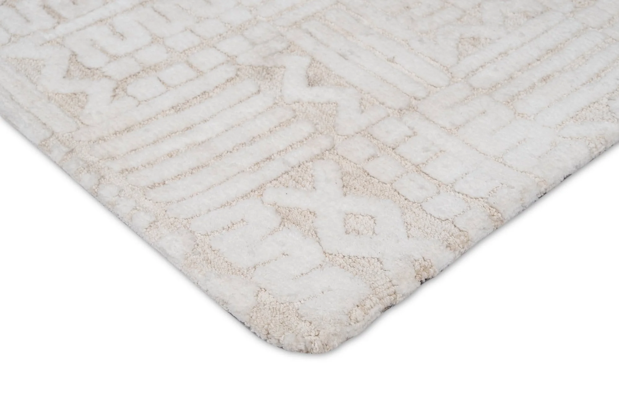 Kalinda Beige and Ivory Geometric Tribal Rug - Image 17