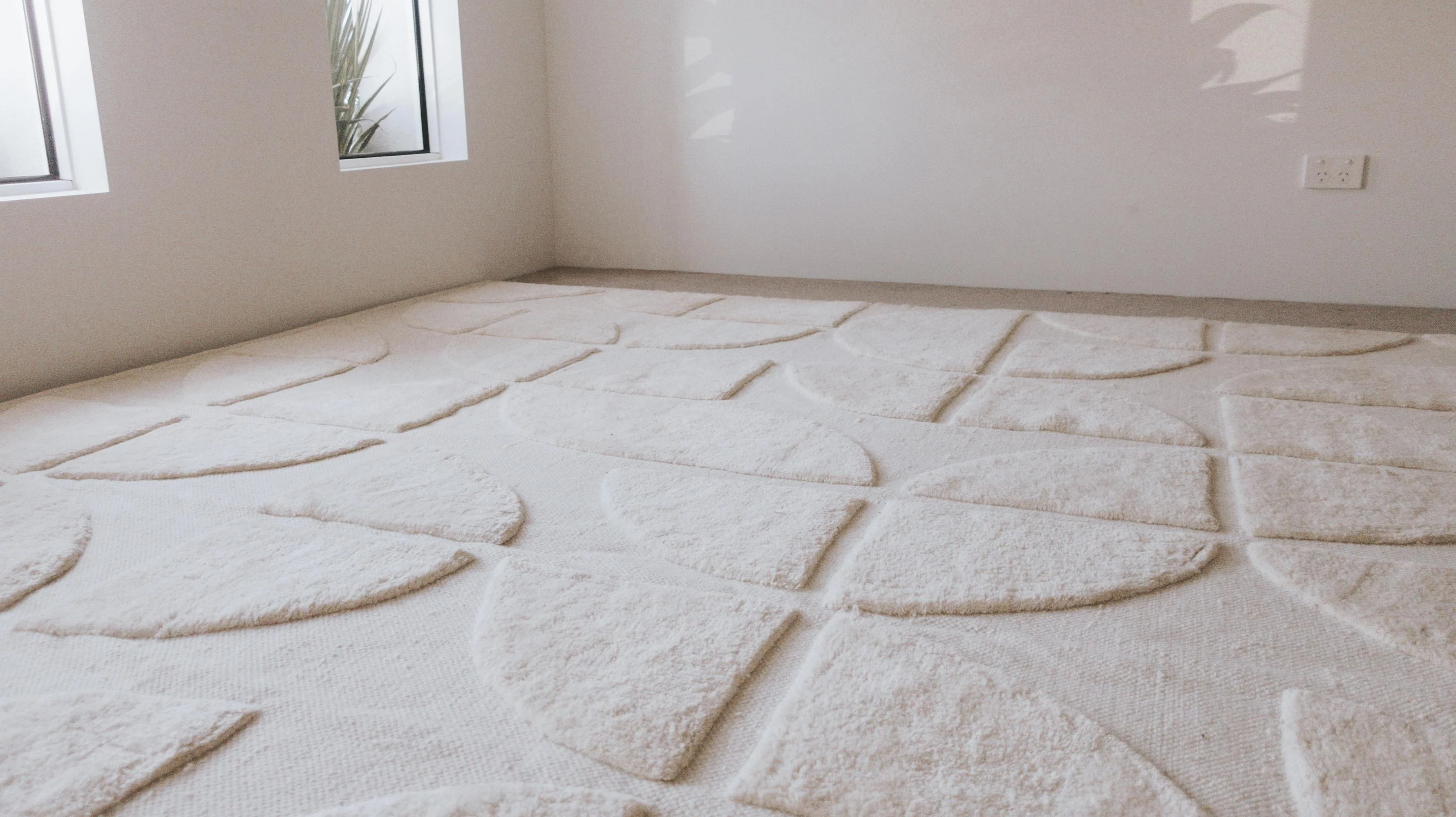 Kikko Geometric Cream Washable Wool Rug - Image 4