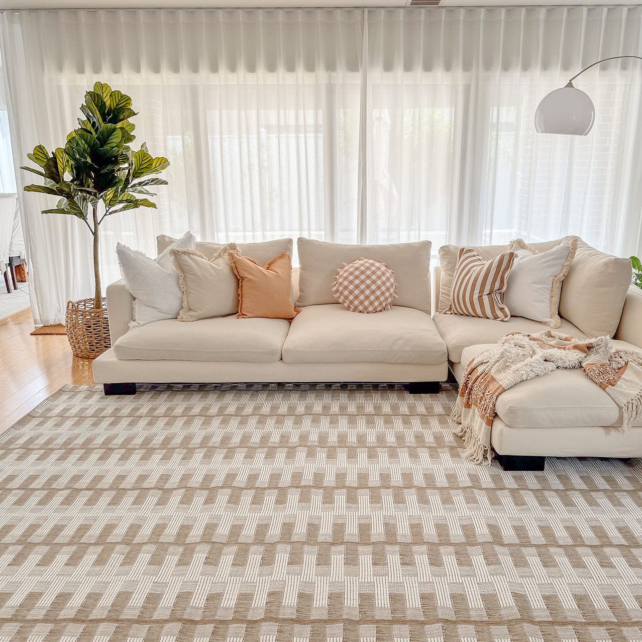 Krystal Brown and Ivory Geometric Flatweave Indoor Outdoor Rug - Image 9