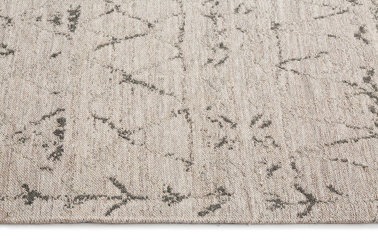 Kwame Tribal Pattern Flatweave Rug - Image 14