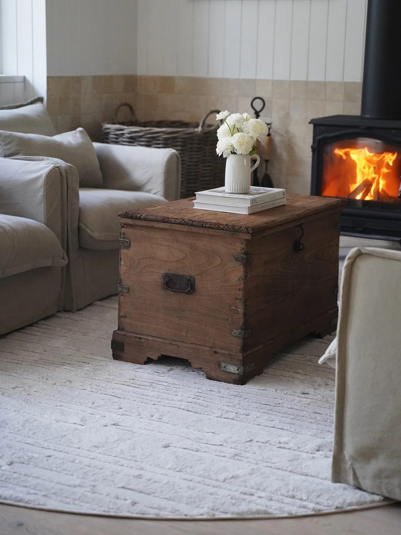 Leilani Ivory Cream Textured Round Rug - Image 3