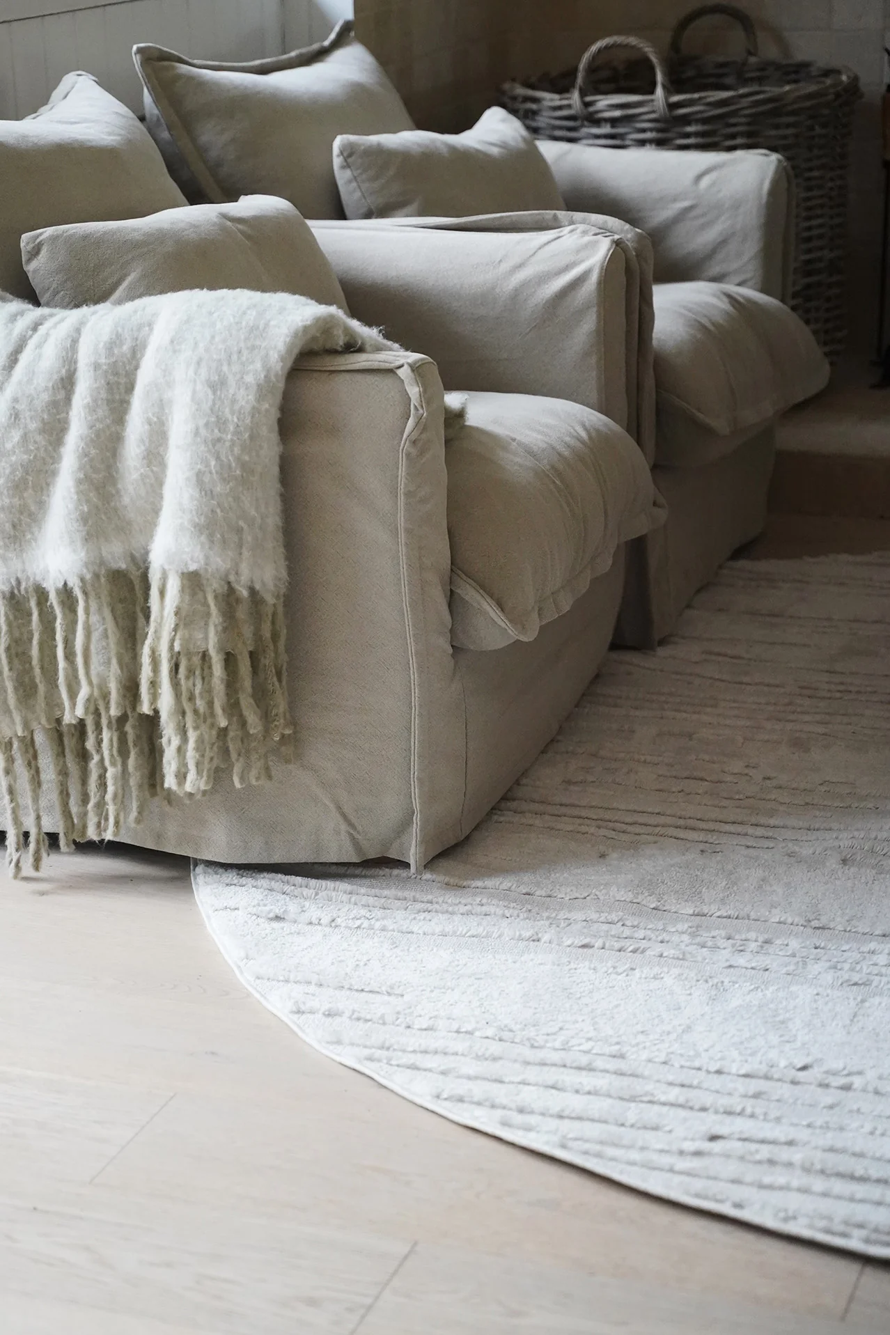 Leilani Ivory Cream Textured Round Rug - Image 6