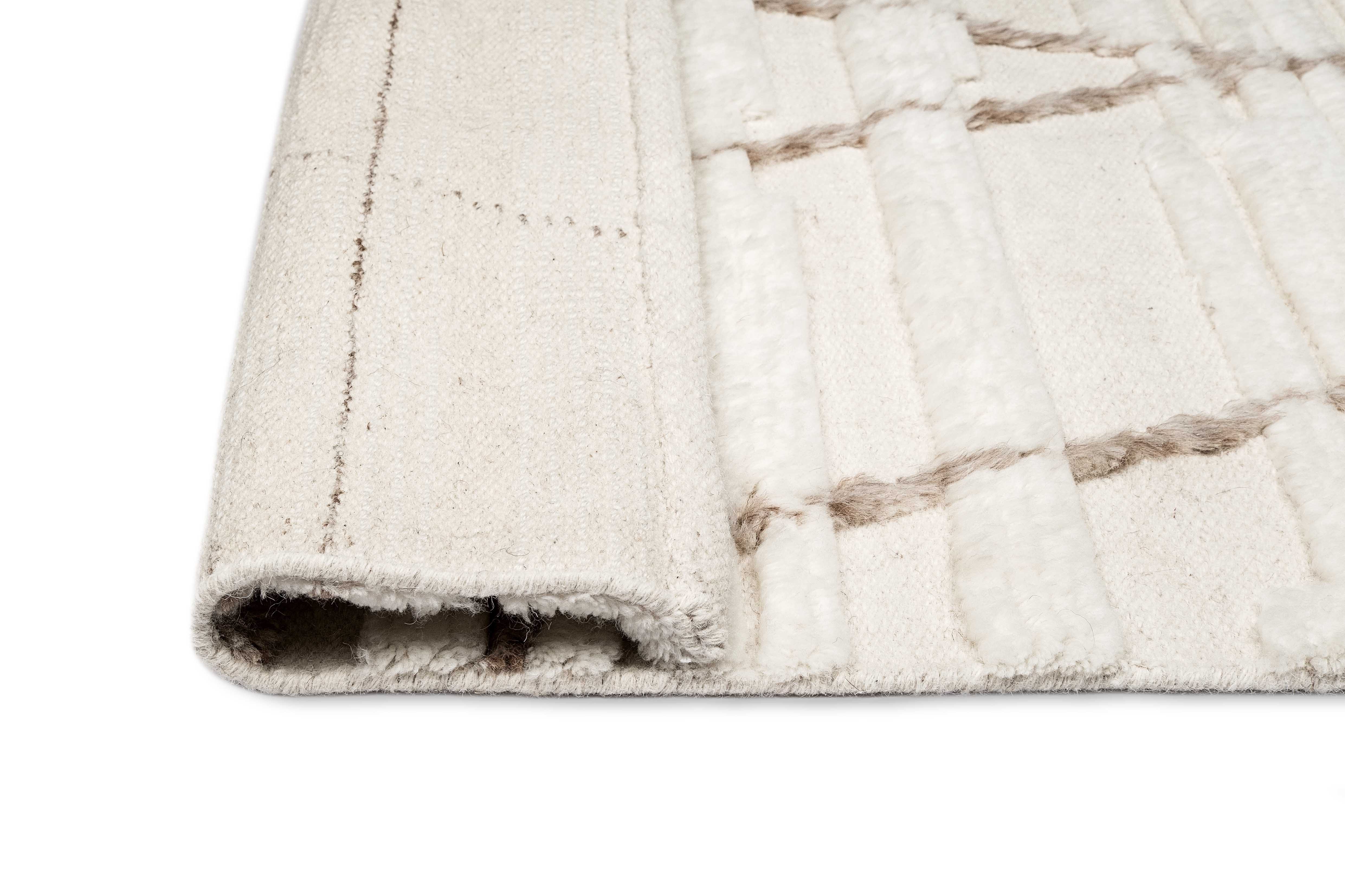 Leona Ivory Beige Tribal Wool Shag Rug - Image 11