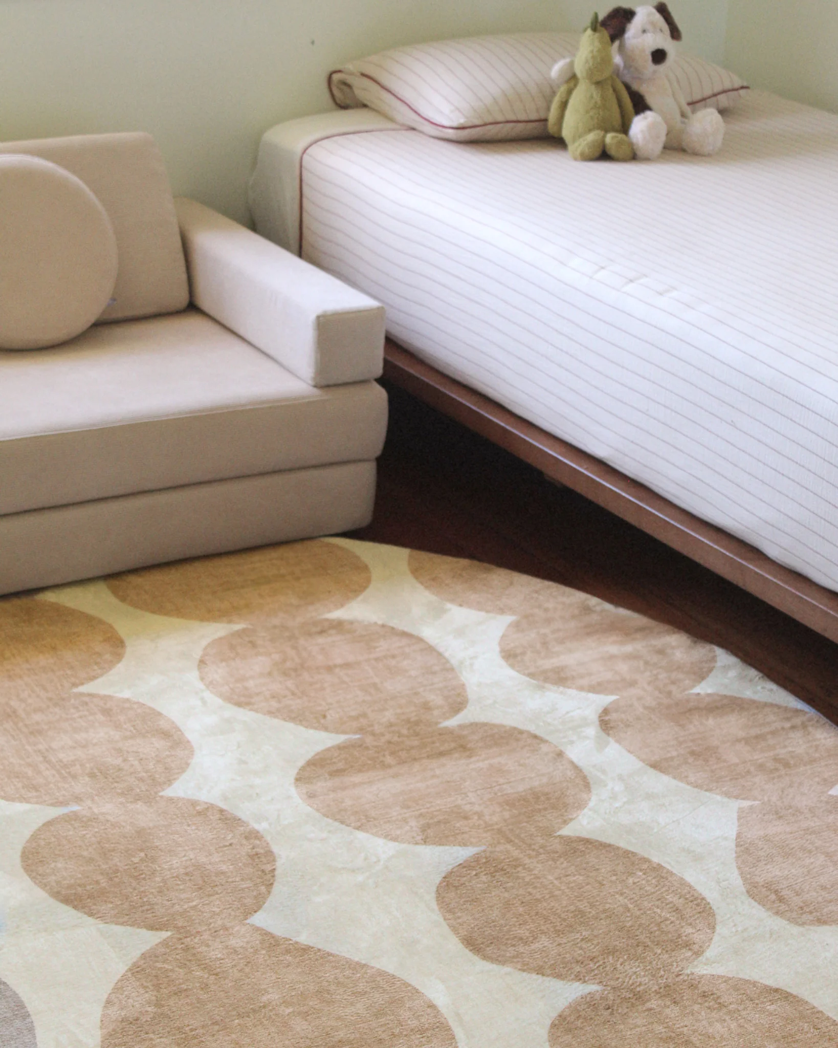 Lexa Beige and Light Beige Abstract Rollie Pollie Round Playmat - Image 4