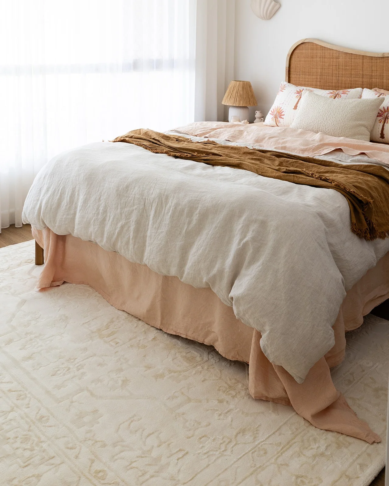 Lianda Neutral Medallion Rug - Image 2