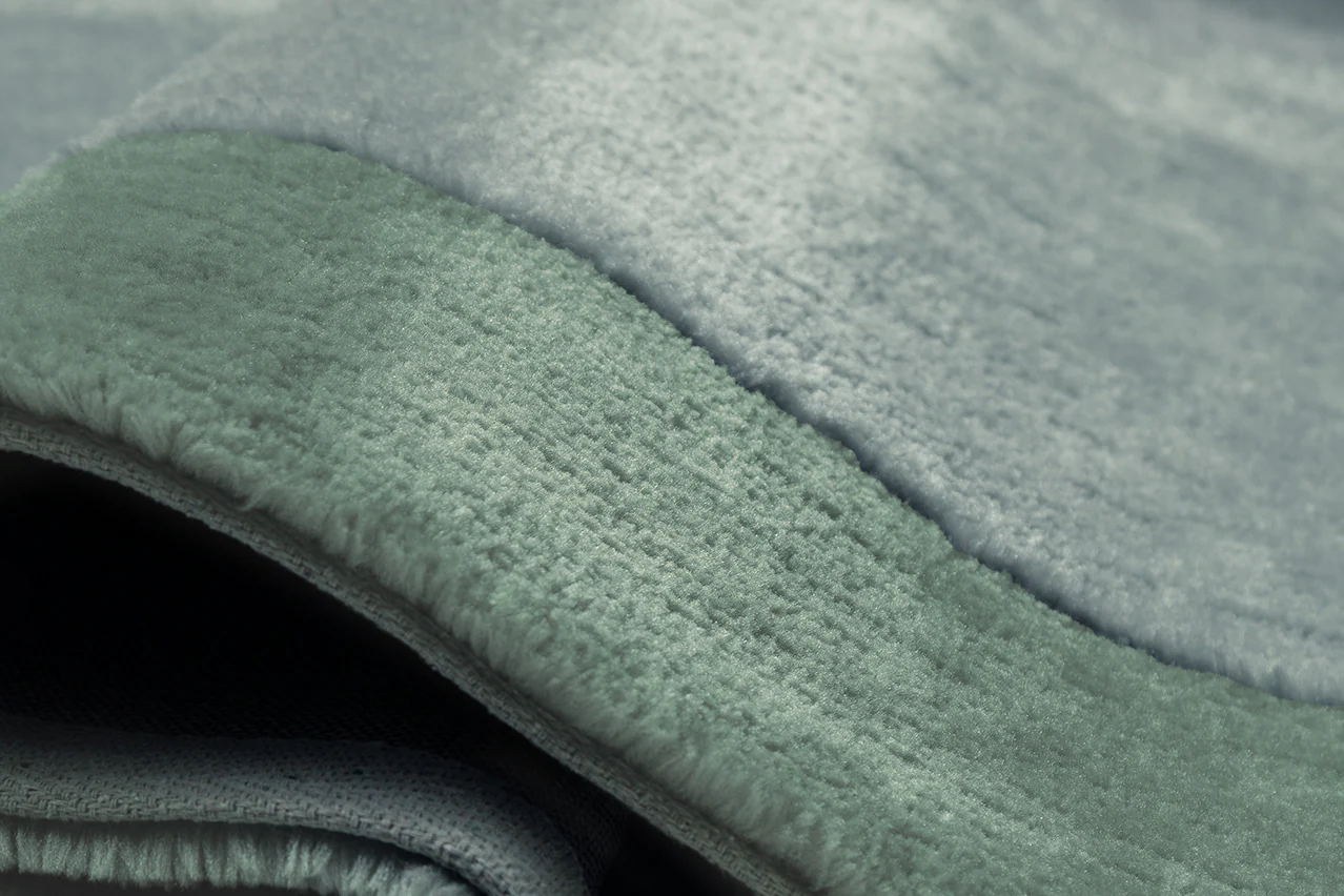 Lila Green Bordered Shag Rug - Image 10