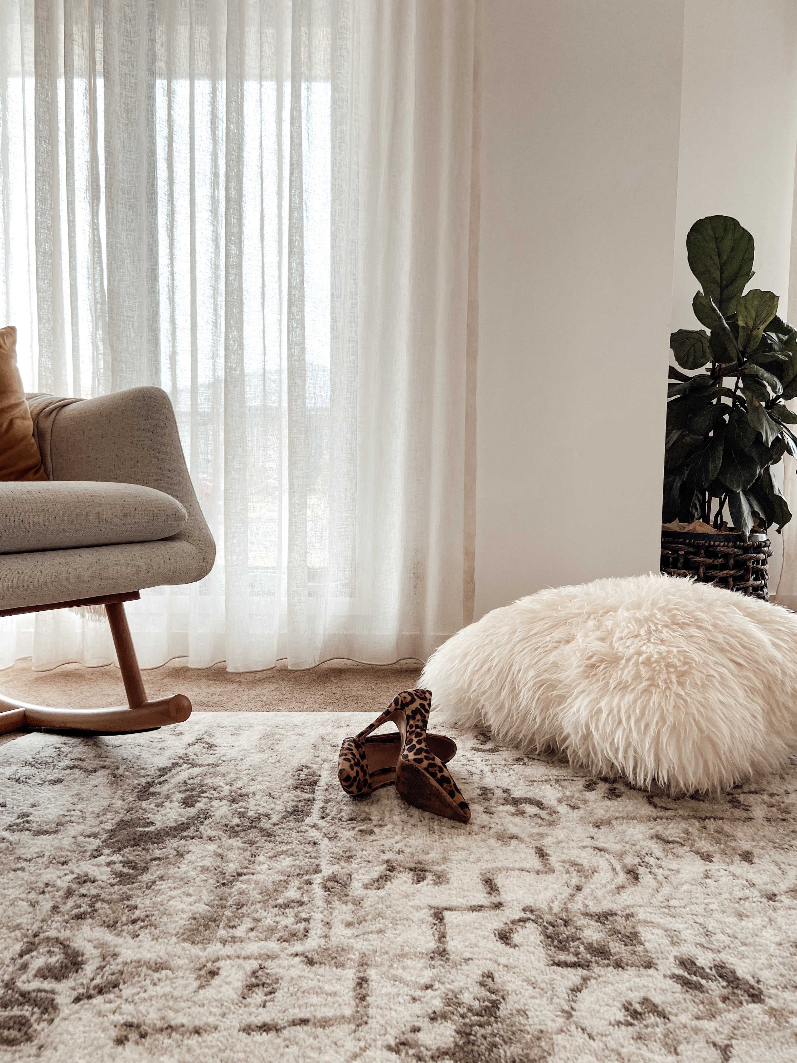 Liliana Cream And Brown Traditional Distressed Floral Rug - Image 8