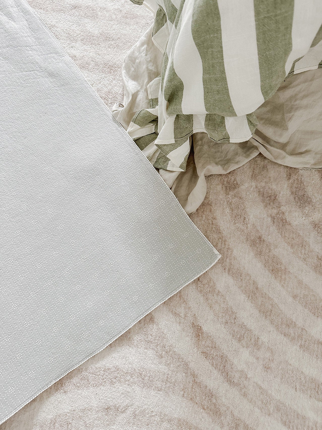 Lissy Ivory Rainbow Pattern Washable Rug - Image 8