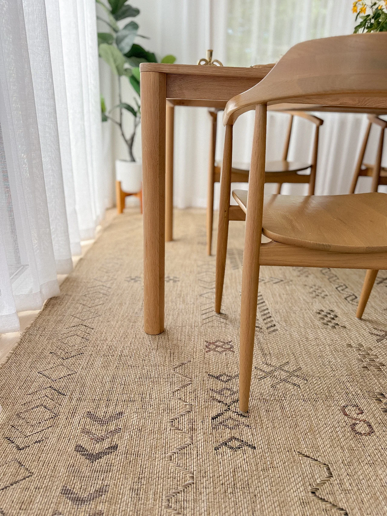 Loom Sand Beige and Stone Tribal Pattern Indoor Outdoor Rug - Image 5