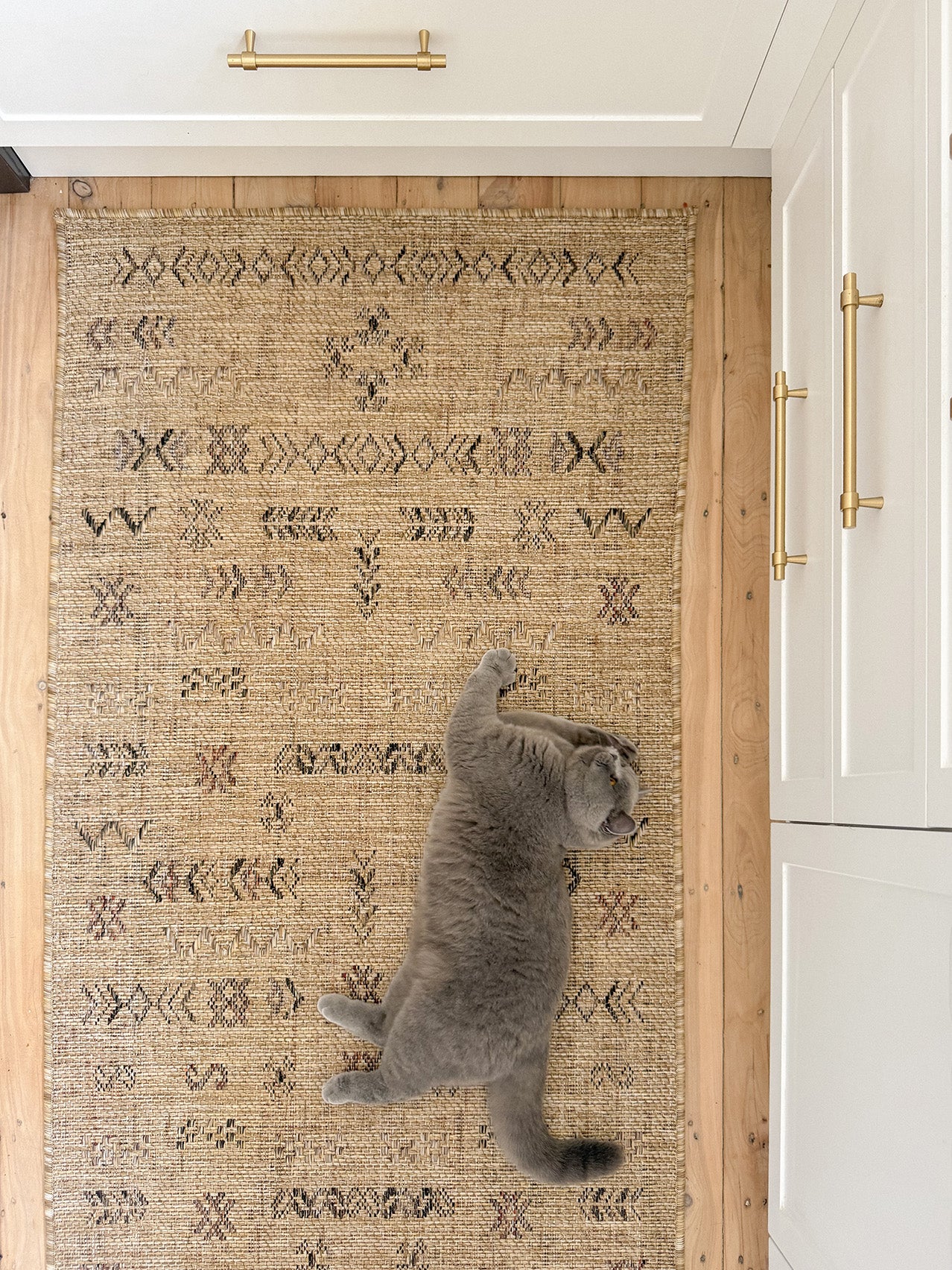 Loom Sand Beige and Stone Tribal Pattern Indoor Outdoor Runner Rug - Image 4