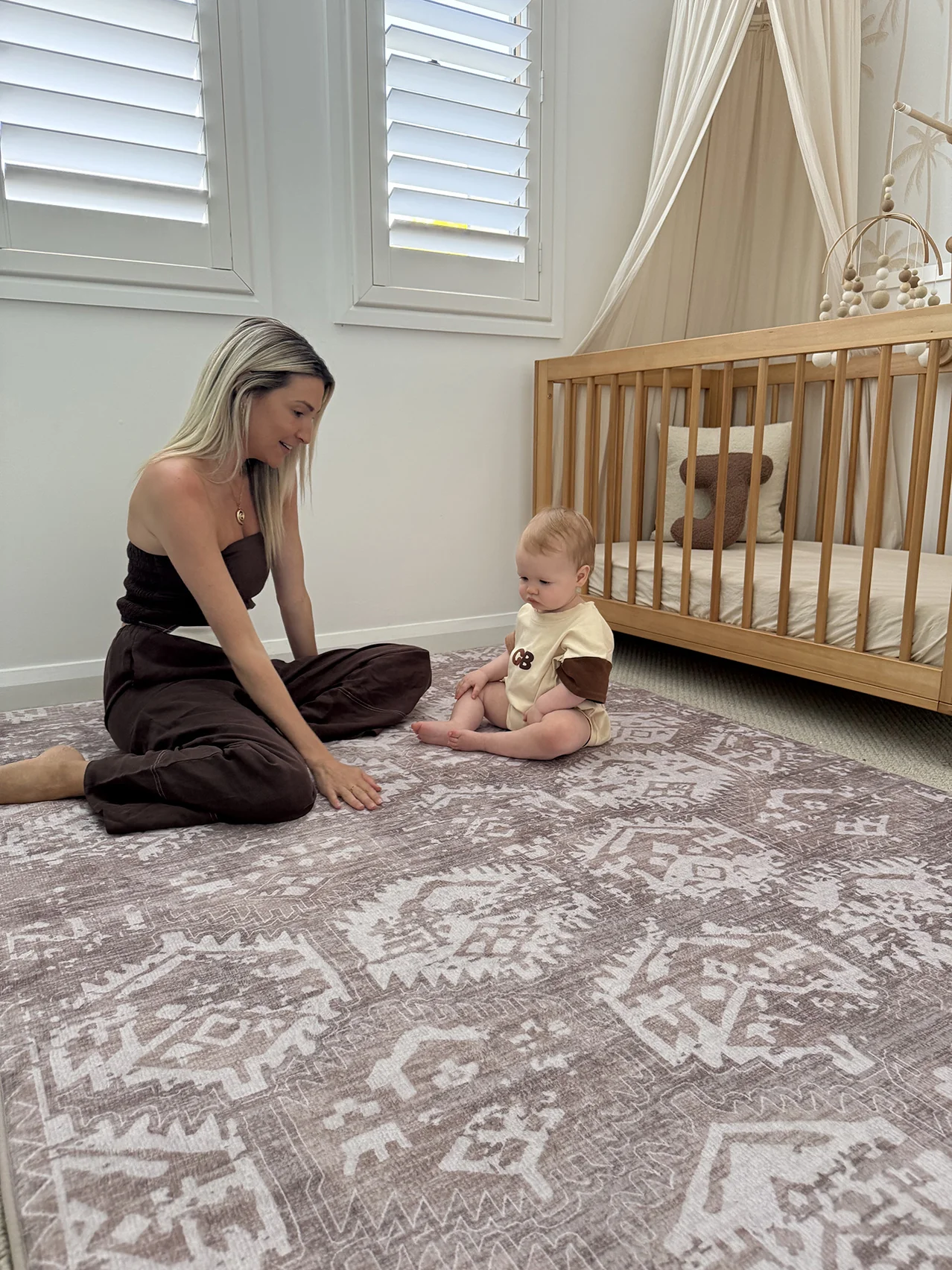 Lumi Grey Plush Rollie Pollie Playmat - Image 4