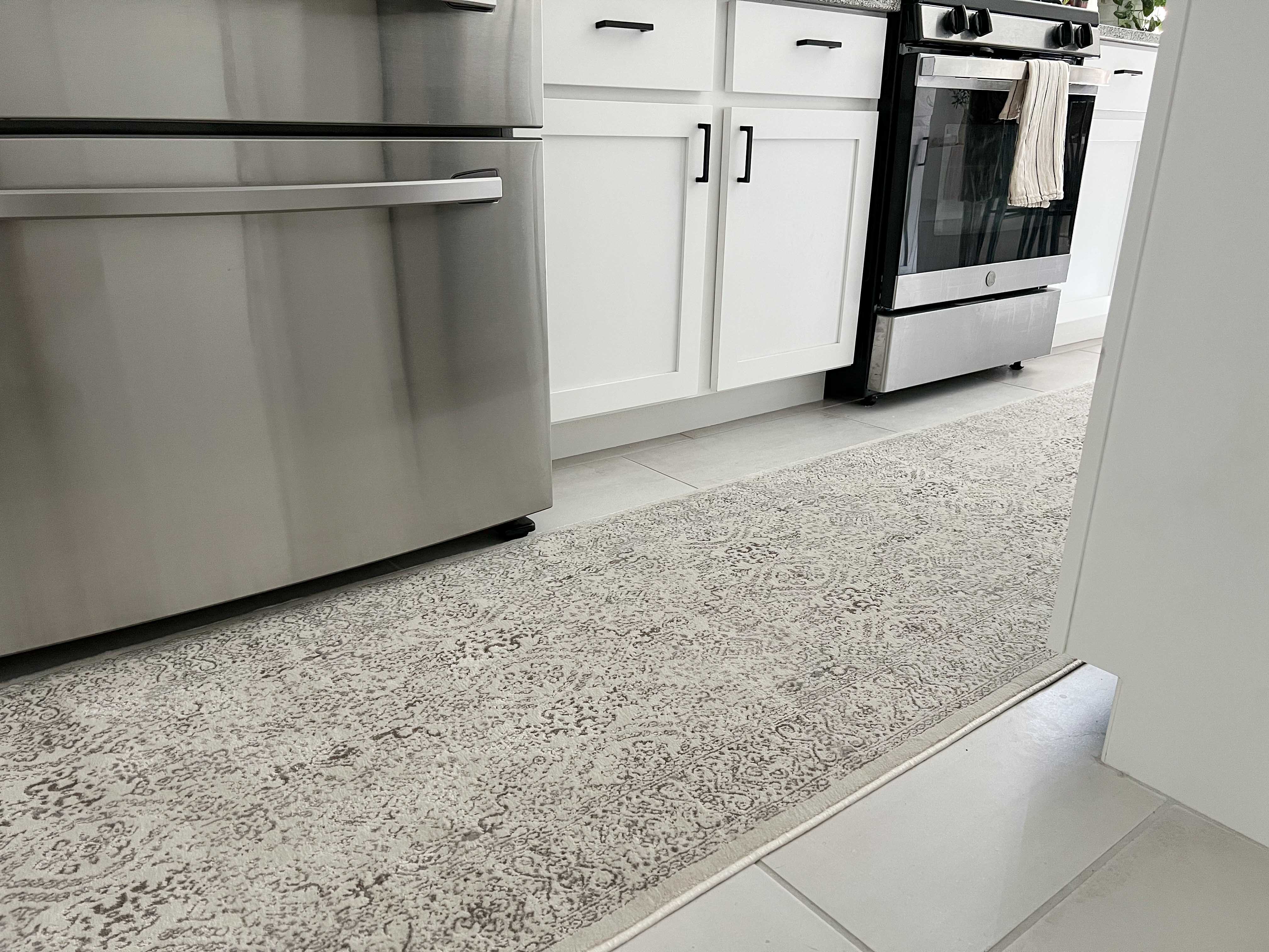 Madison Ivory And Grey Traditional Distressed Runner Rug - Image 5