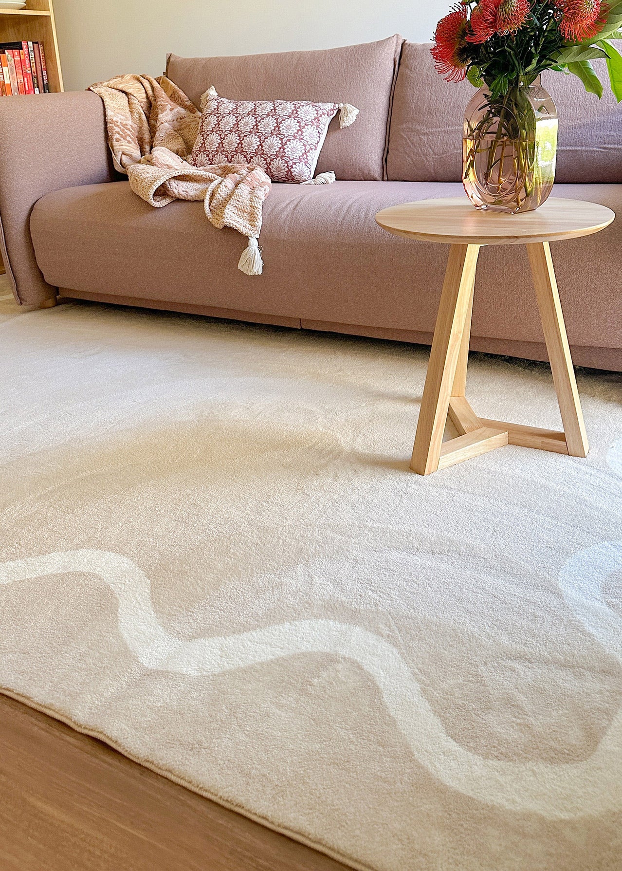 Mahali Beige Ivory Wiggle Bordered Washable Rug - Image 4