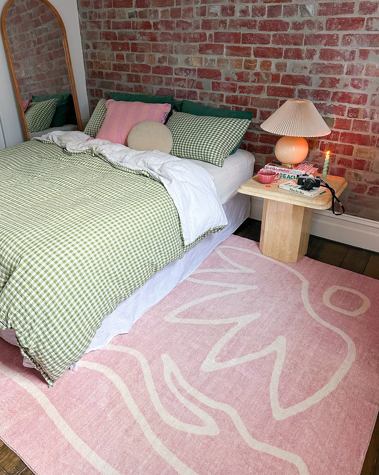 Manuela Pink Hand Drawn Washable Rug - Image 3