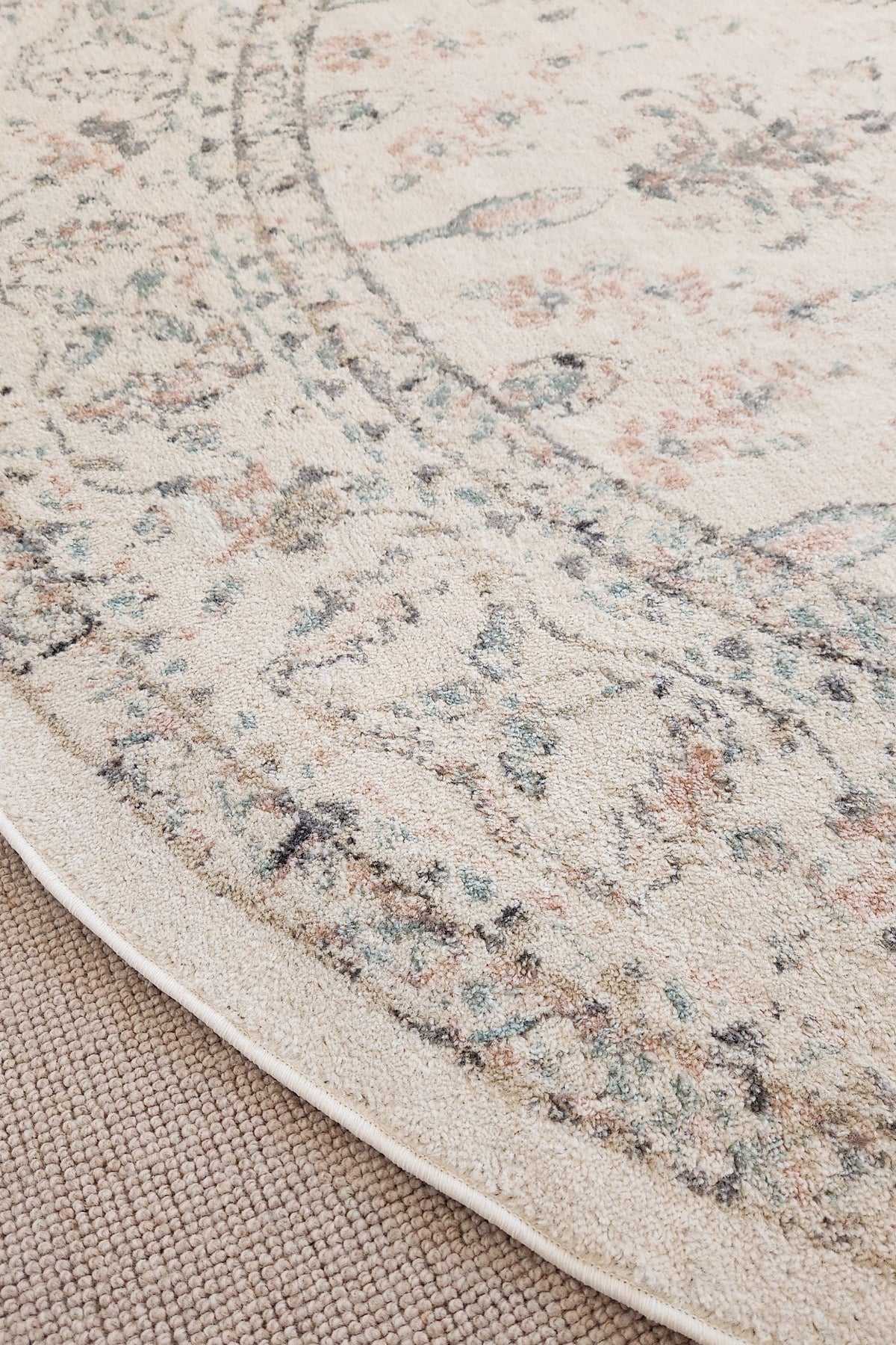 Maplewood Cream and Pink Traditional Round Rug - Image 5