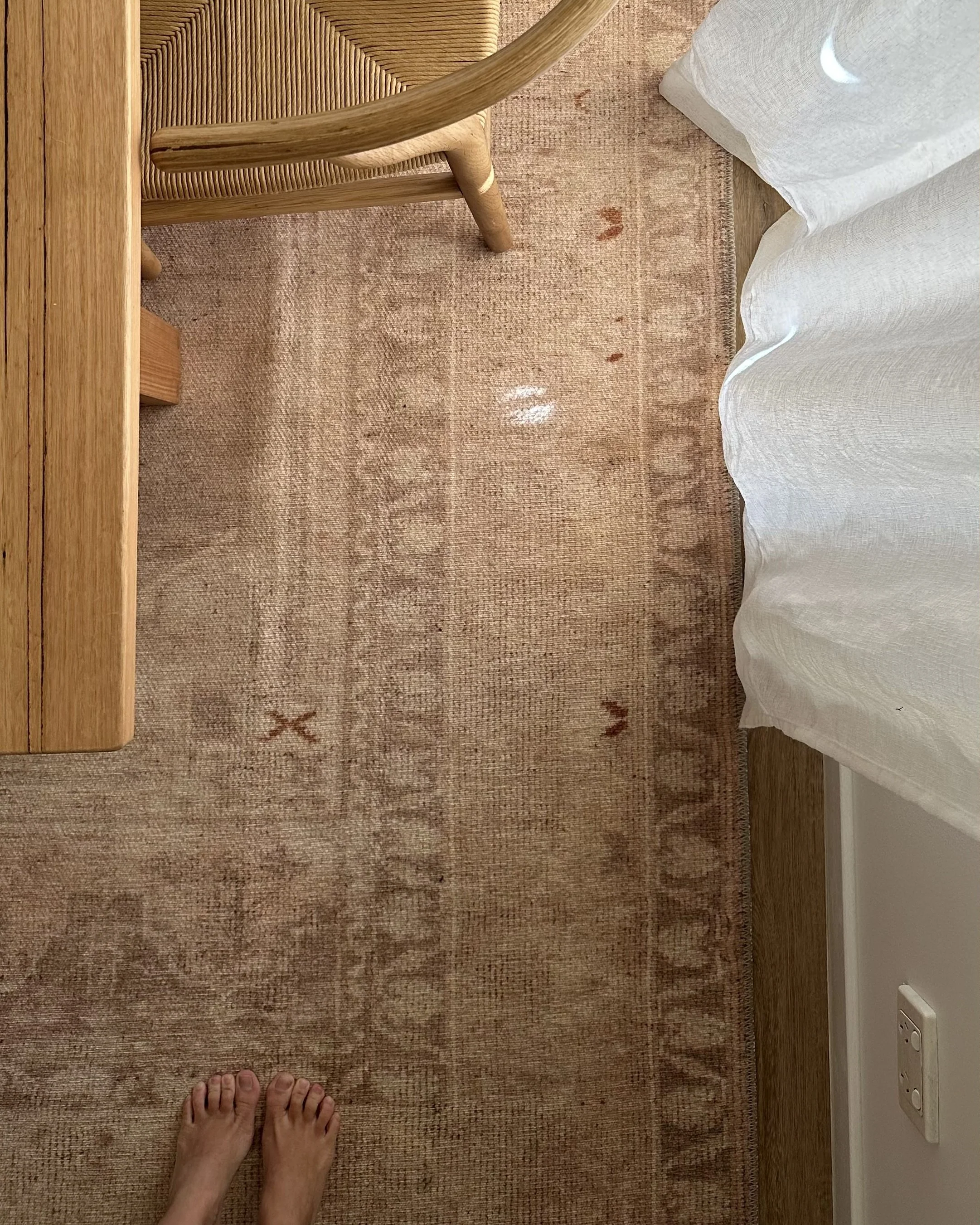 Mariana Cream and Peach Medallion Washable Rug - Image 3