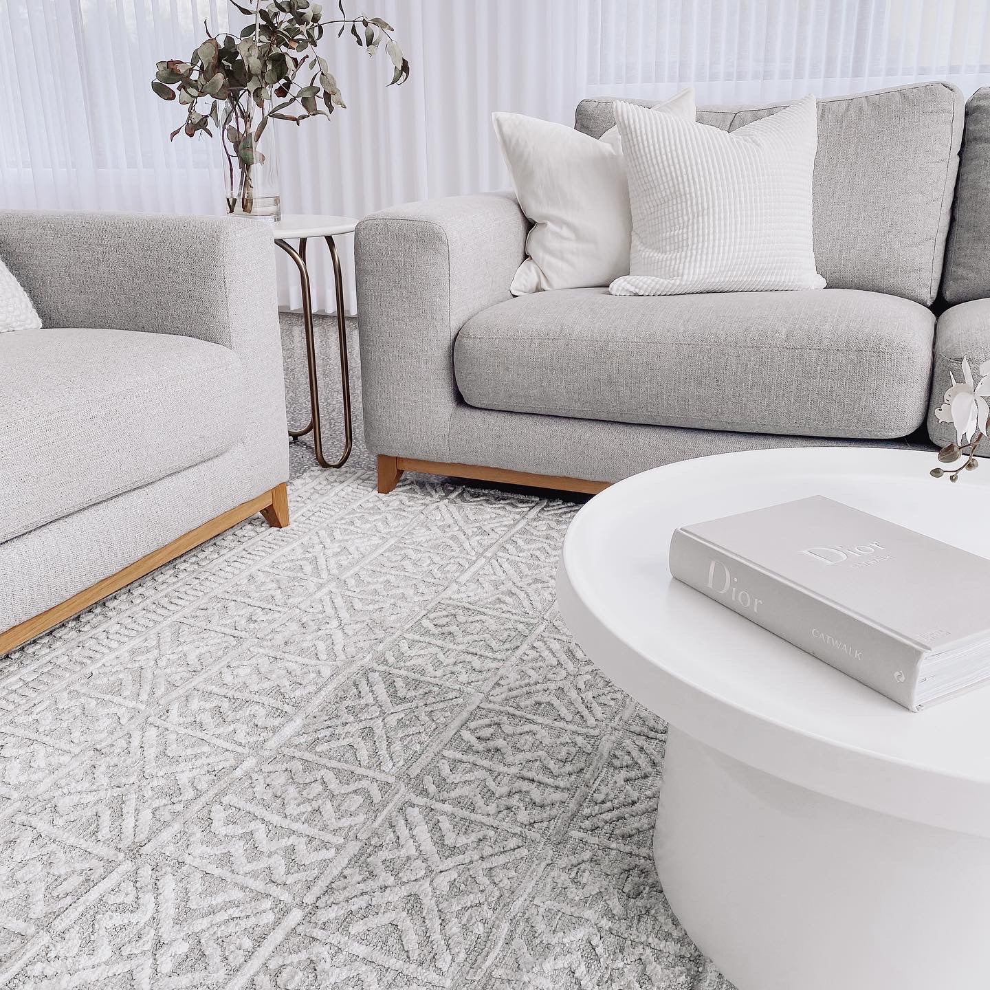 Melia Grey and Ivory Tribal Textured Rug - Image 6