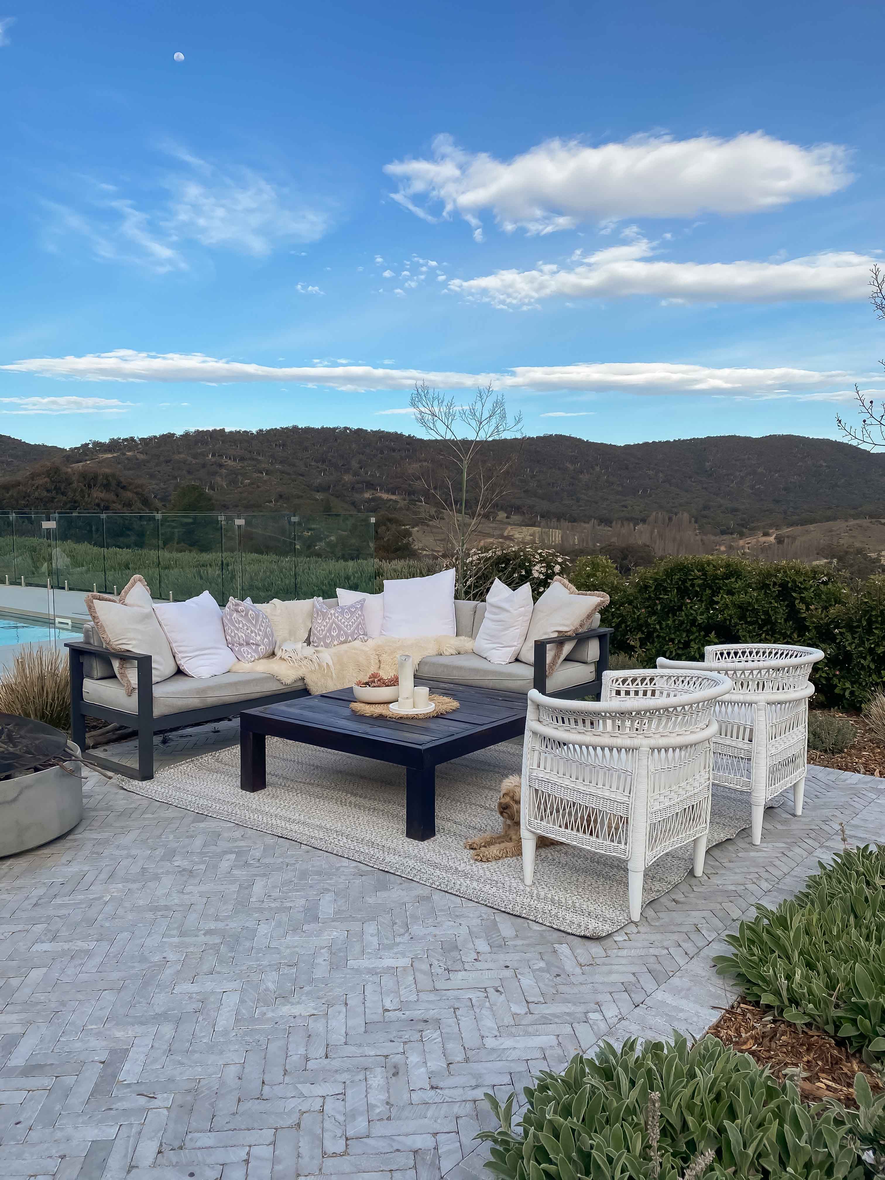 Mika Grey Braided Flatweave Indoor Outdoor Rug - Image 6