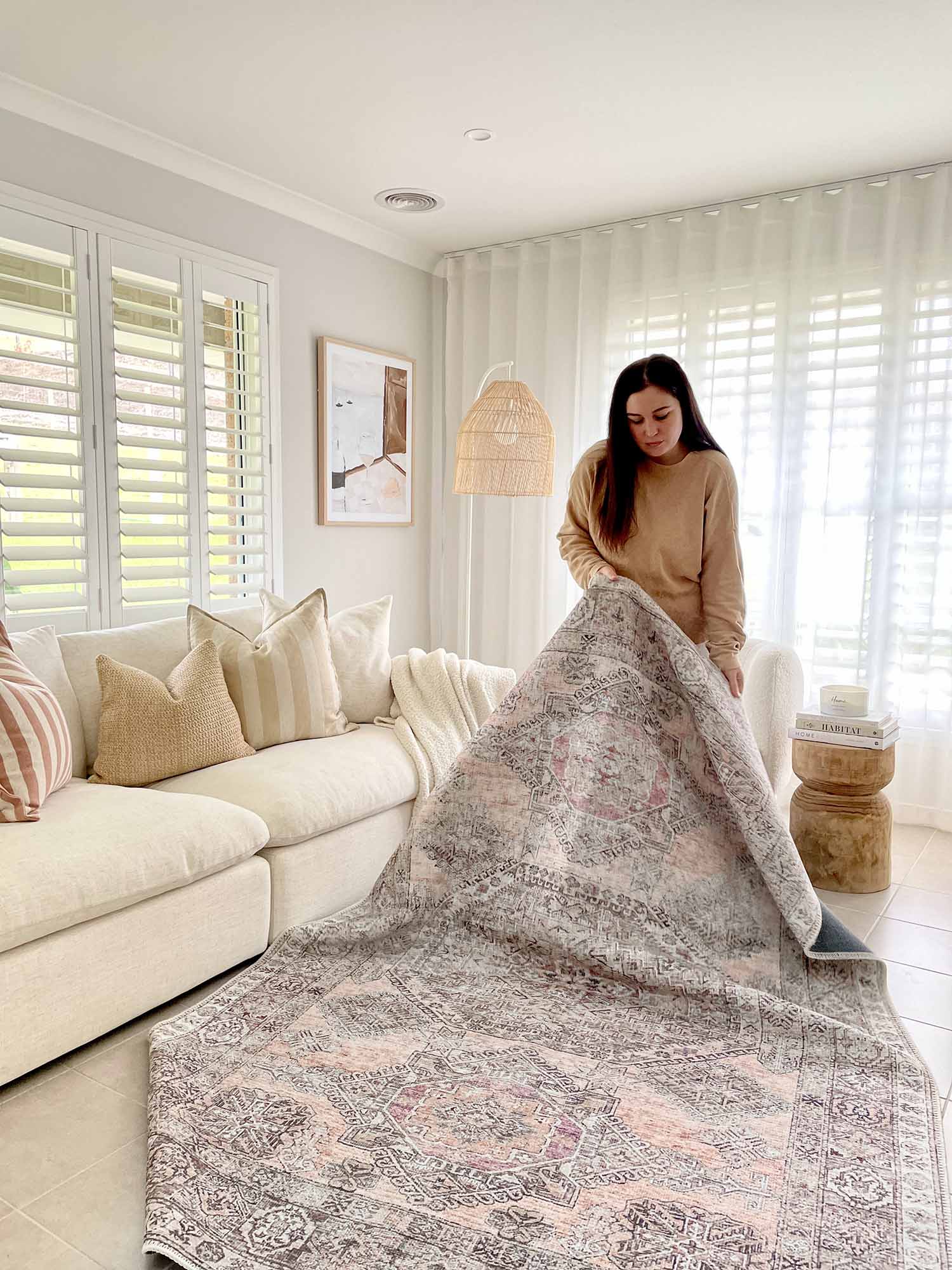Mindi Grey and Pink Traditional Distressed Washable Rug - Image 7