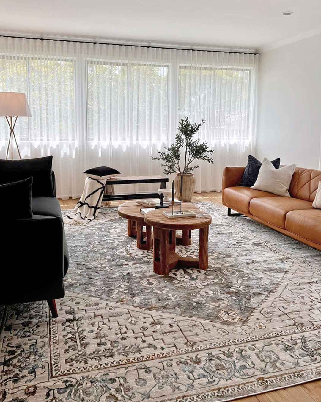 Mira Grey Tan And Blue Lustrous Traditional Rug - Image 2