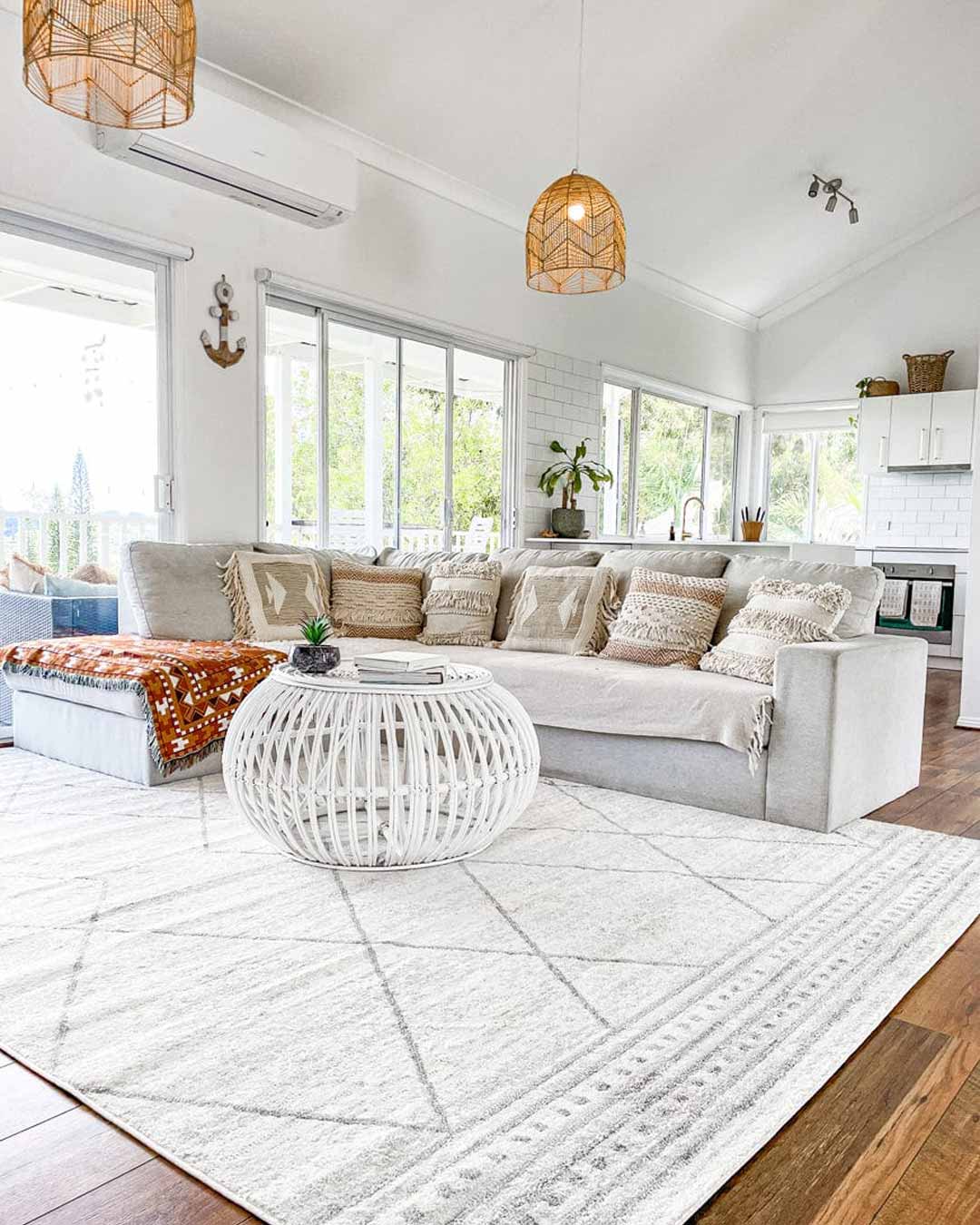 Naroa Grey and Ivory Diamond Tribal Rug - Image 2