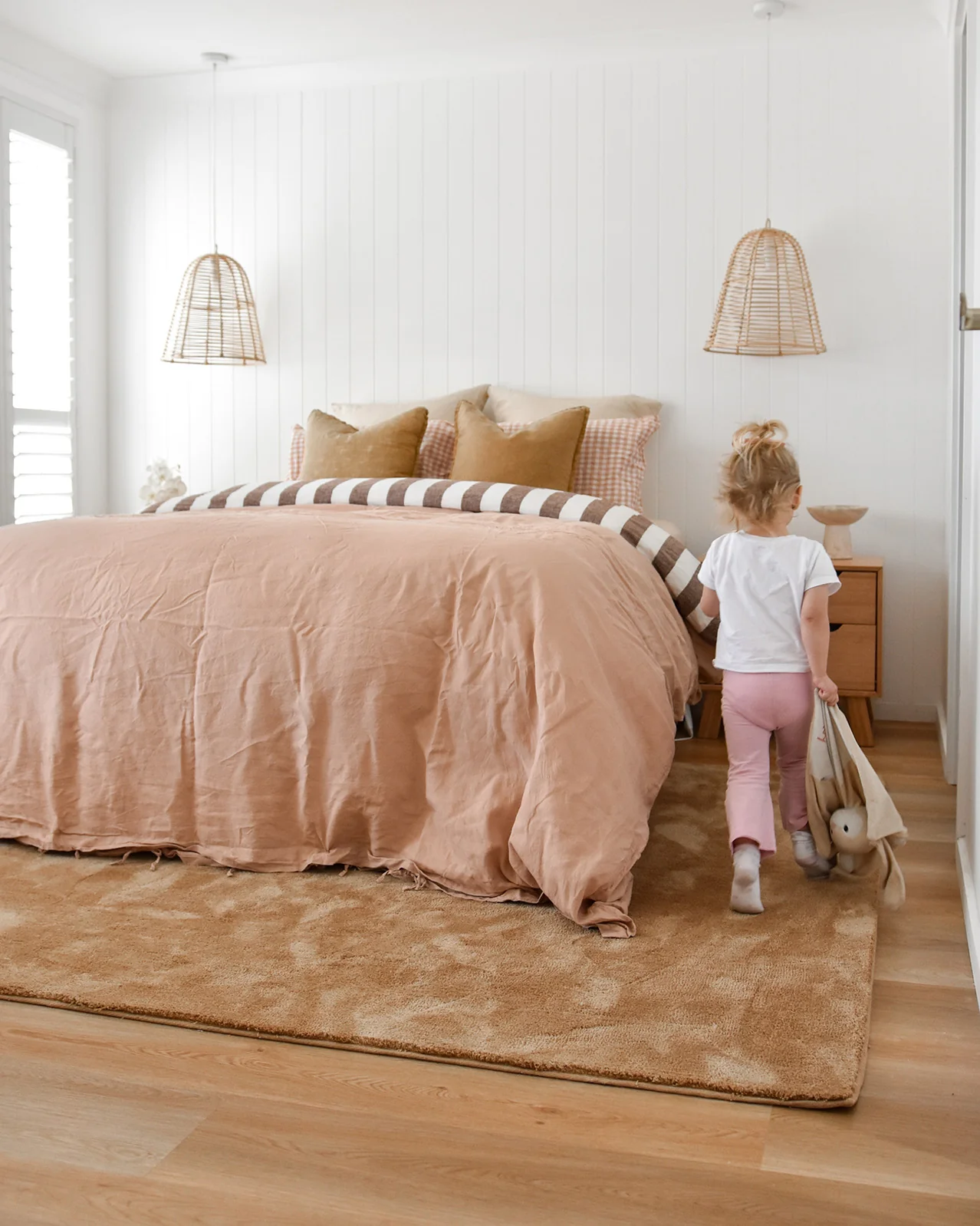 Nellie Dark Brown Shag Rug - Image 7