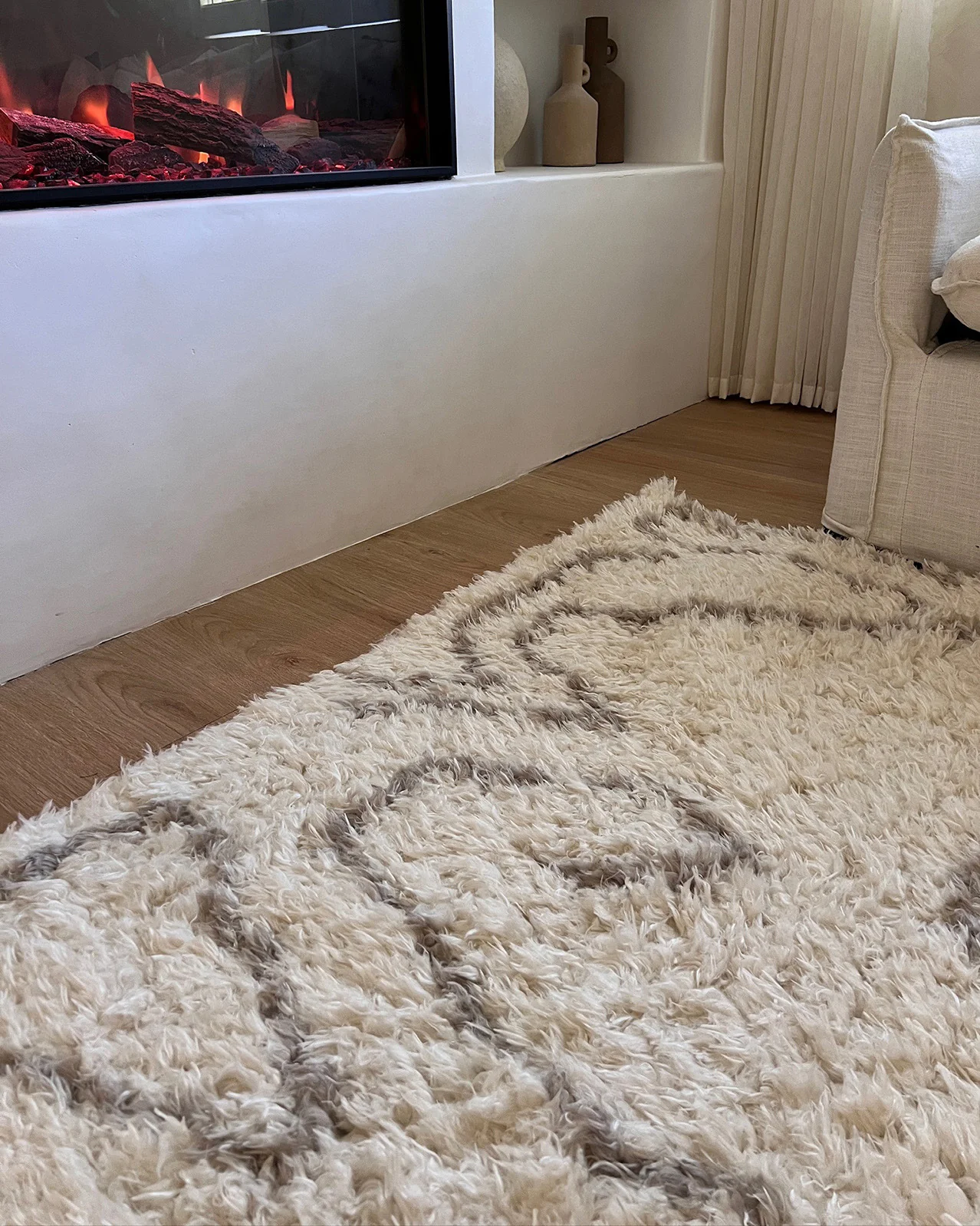 Neriza Cream & Beige Tribal Shag Rug - Image 4