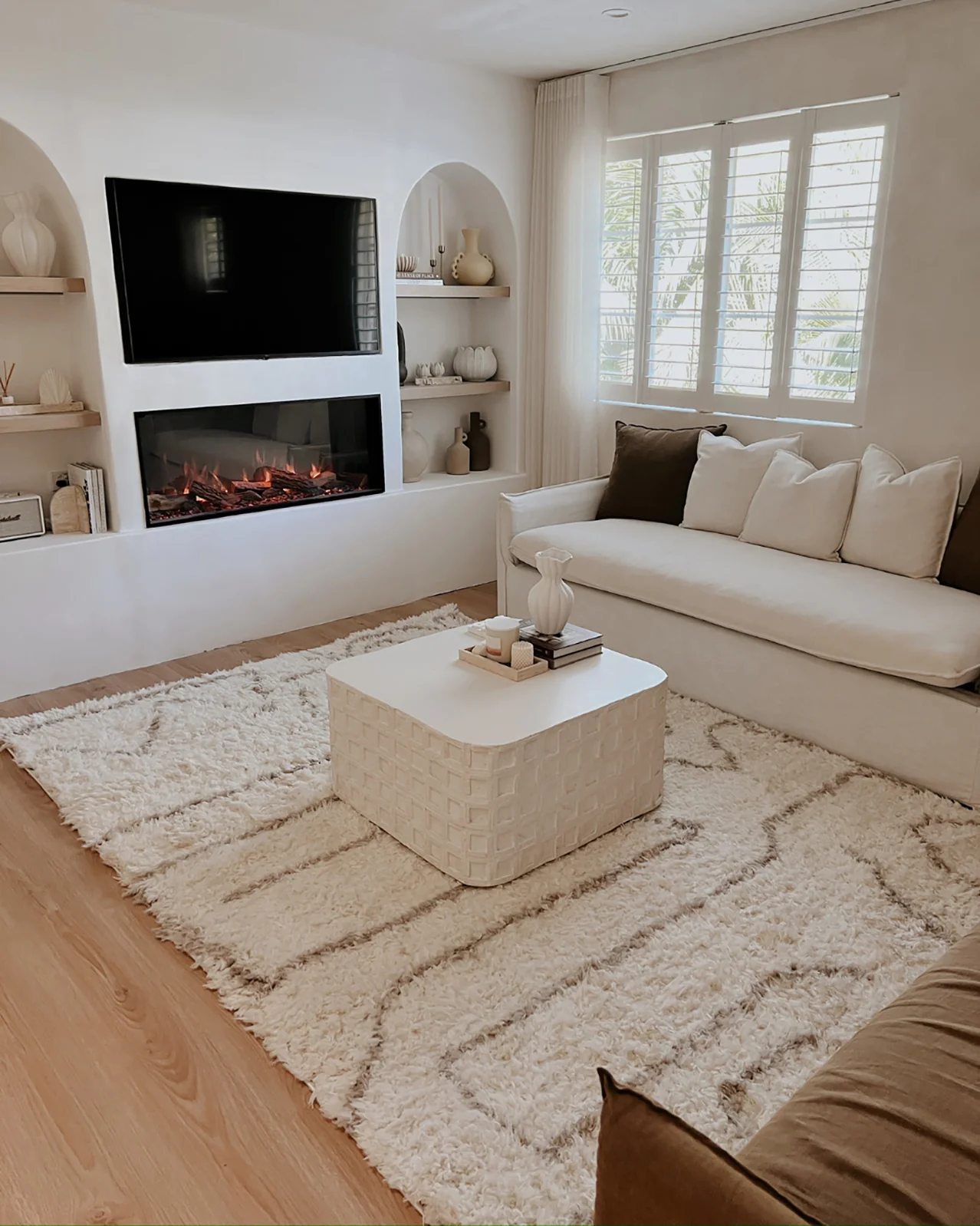 Neriza Cream & Beige Tribal Shag Rug - Image 5