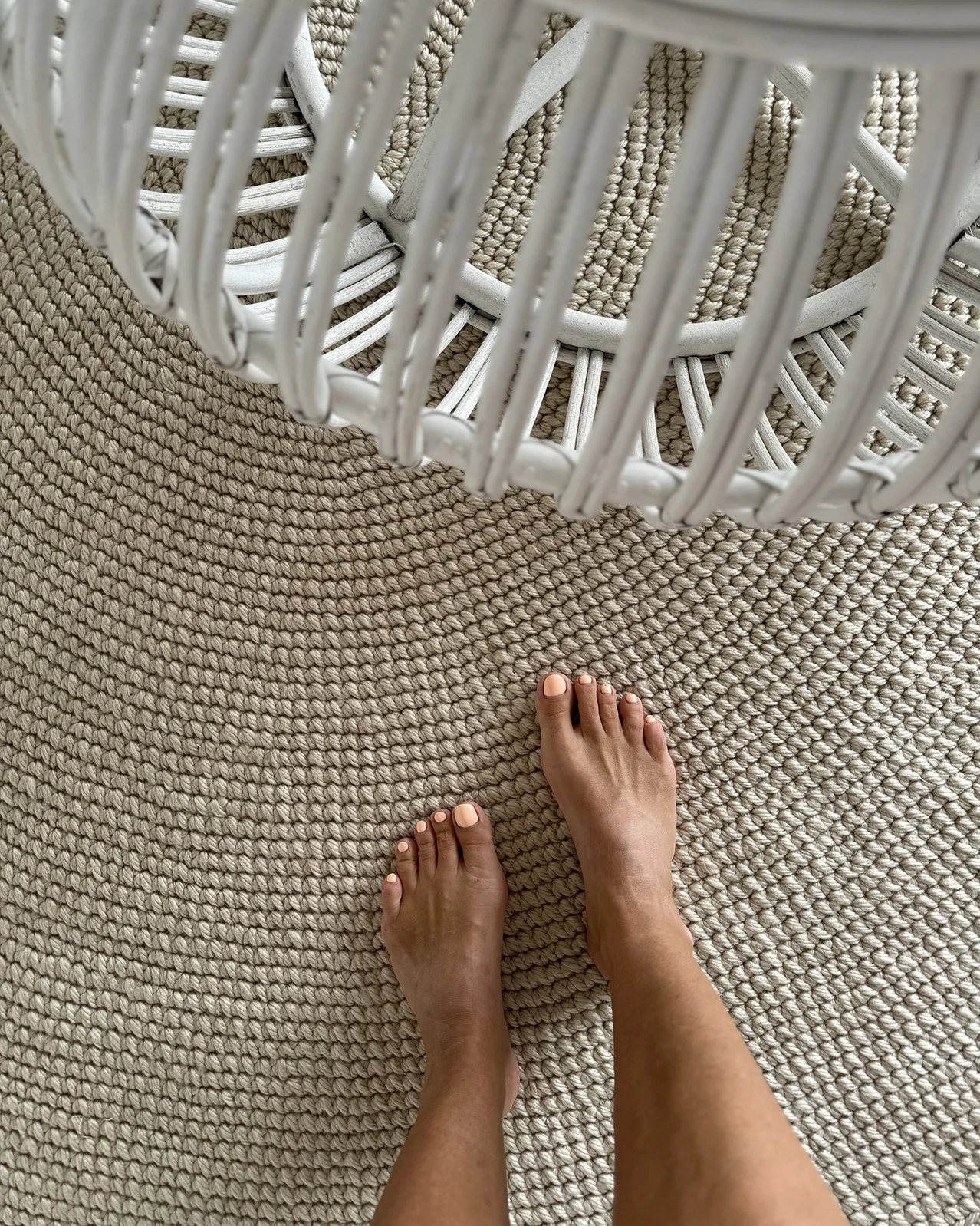Nessa Beige Crochet Indoor Outdoor Round Rug - Image 4