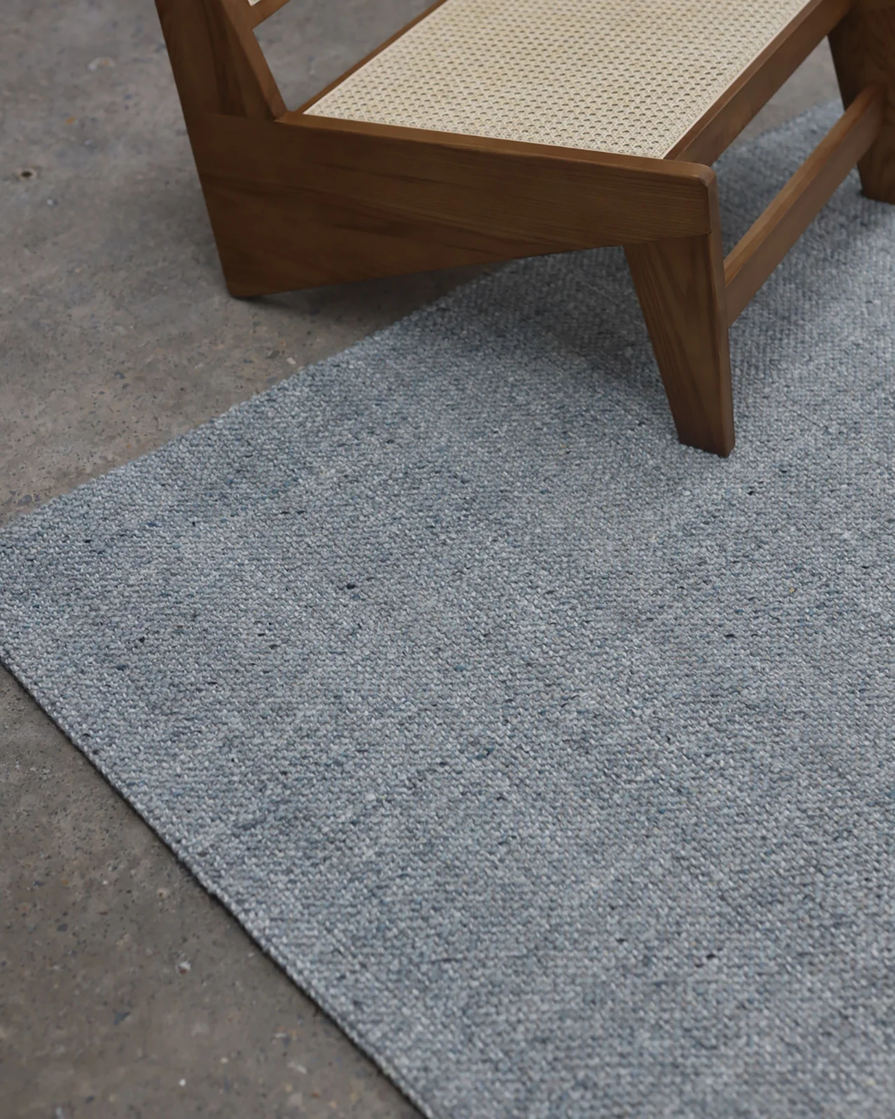 Odielle Blue Handmade Wool Rug - Image 7