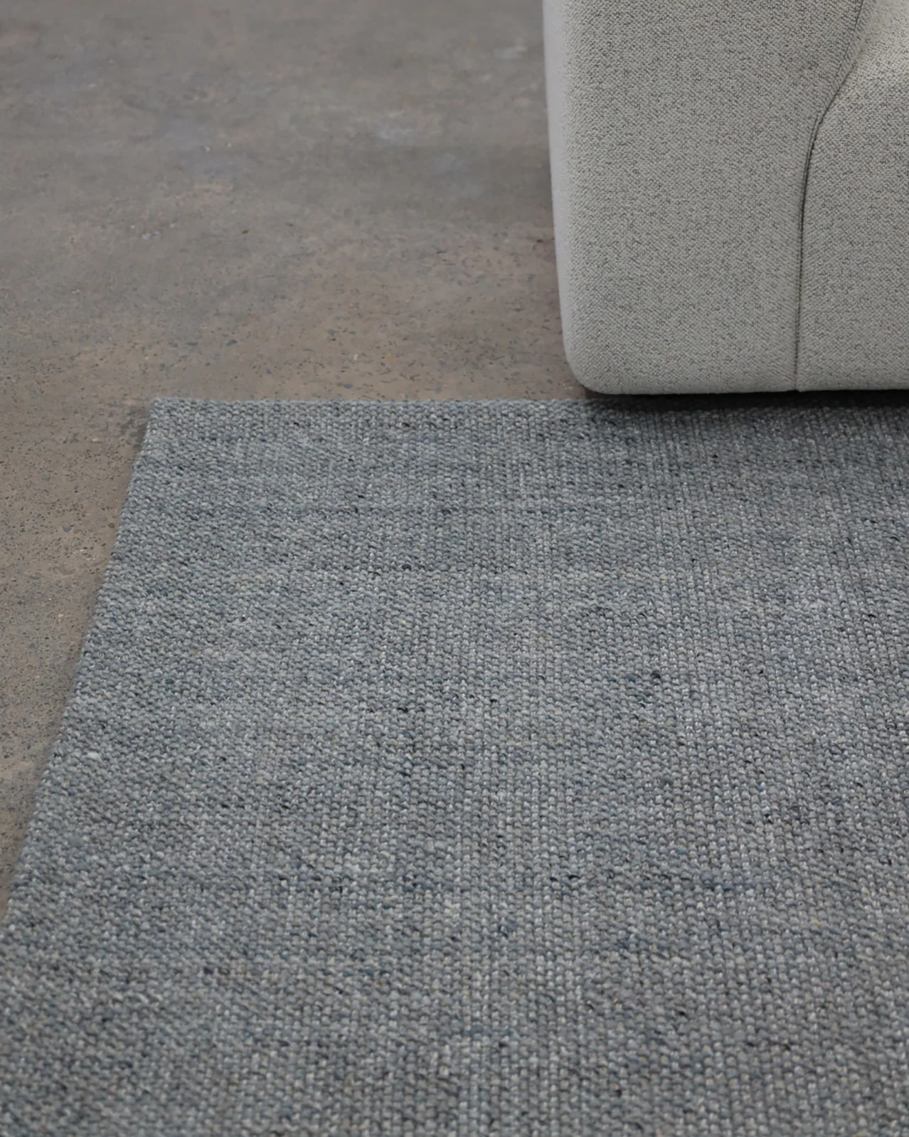 Odielle Blue Handmade Wool Rug - Image 9