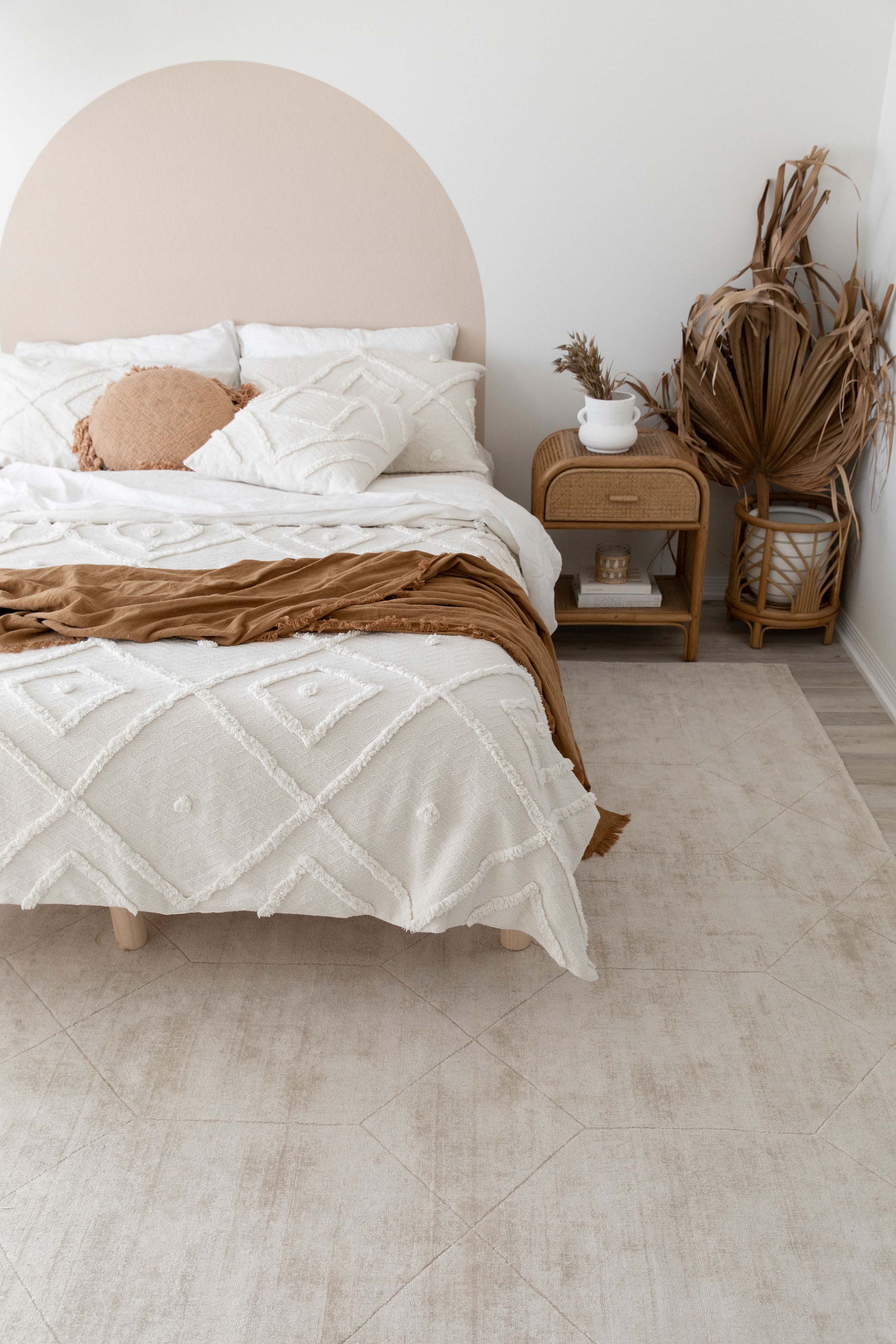 Parker Beige and Ivory Geometric Viscose Rug - Image 11